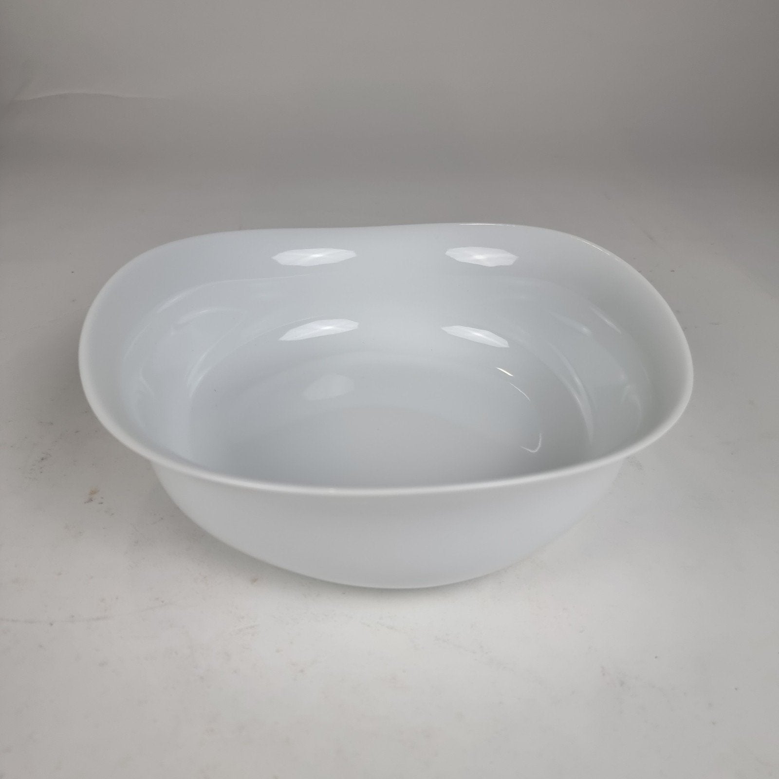 Georg Jensen Cobra porseleinen schaal 26 cm, Huis en Inrichting, Ophalen, Overige merken, Nieuw, Schaal of Schalen
