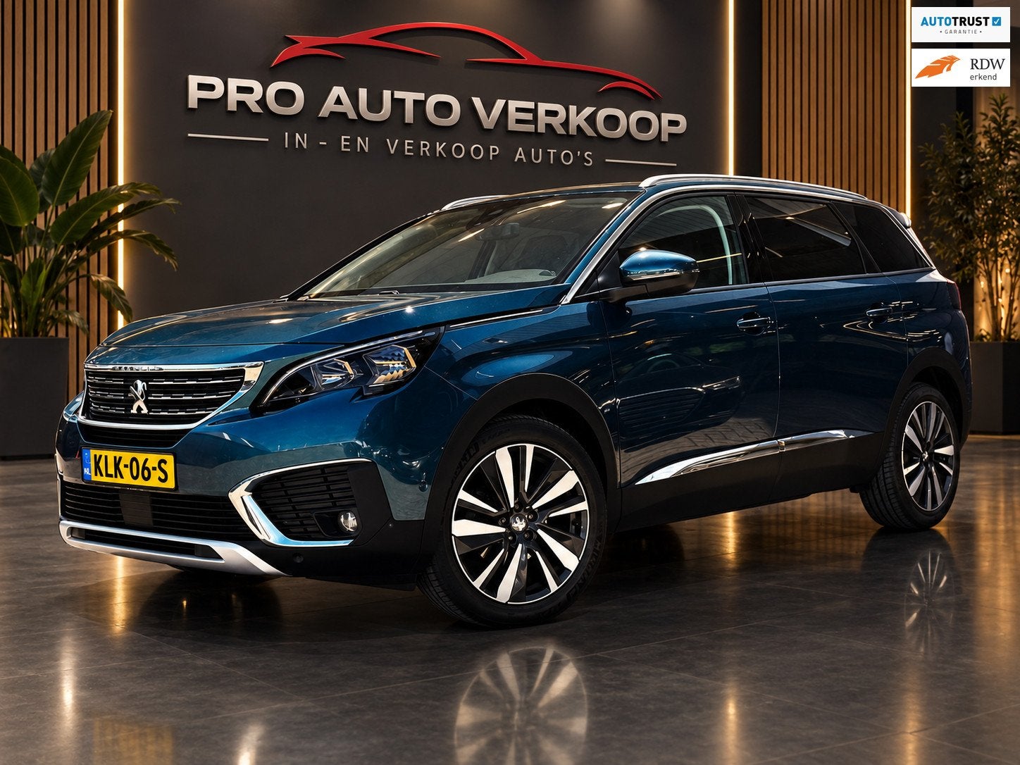 Peugeot 5008 1.2 PureTech GT-Line 7 pers Carplay_Trekh_Navi_, Auto's, Voorwielaandrijving, Dealer onderhouden, Gebruikt, 1199 cc