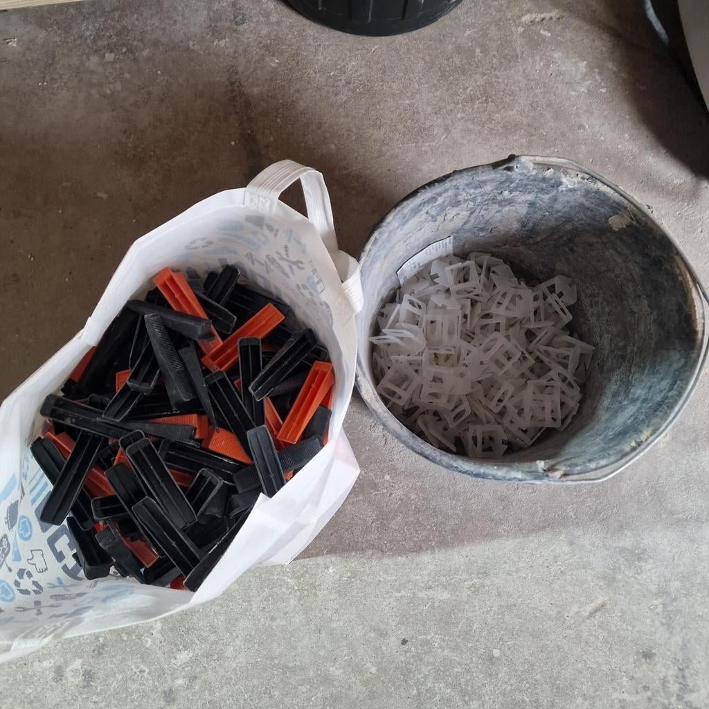 Tegel levelling set 1.5 mm, 60 cm of meer, Keramiek, Ophalen of Verzenden, Minder dan 5 m²