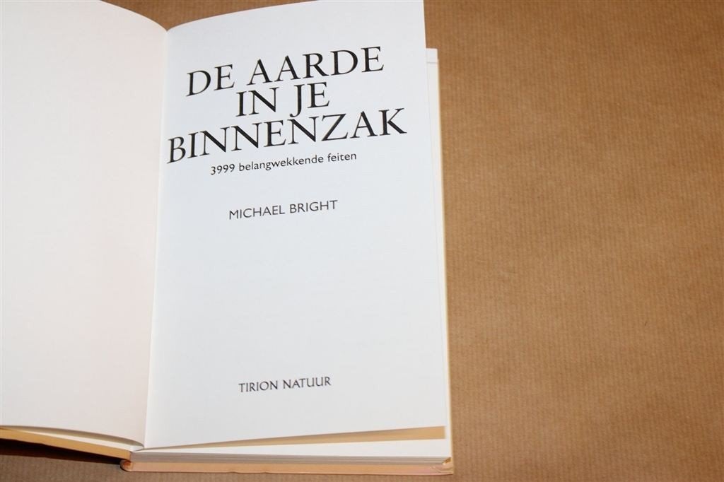 De Aarde in je Binnenzak — 3999 Feiten over de Aarde, Ophalen of Verzenden, Gelezen, Natuurwetenschap