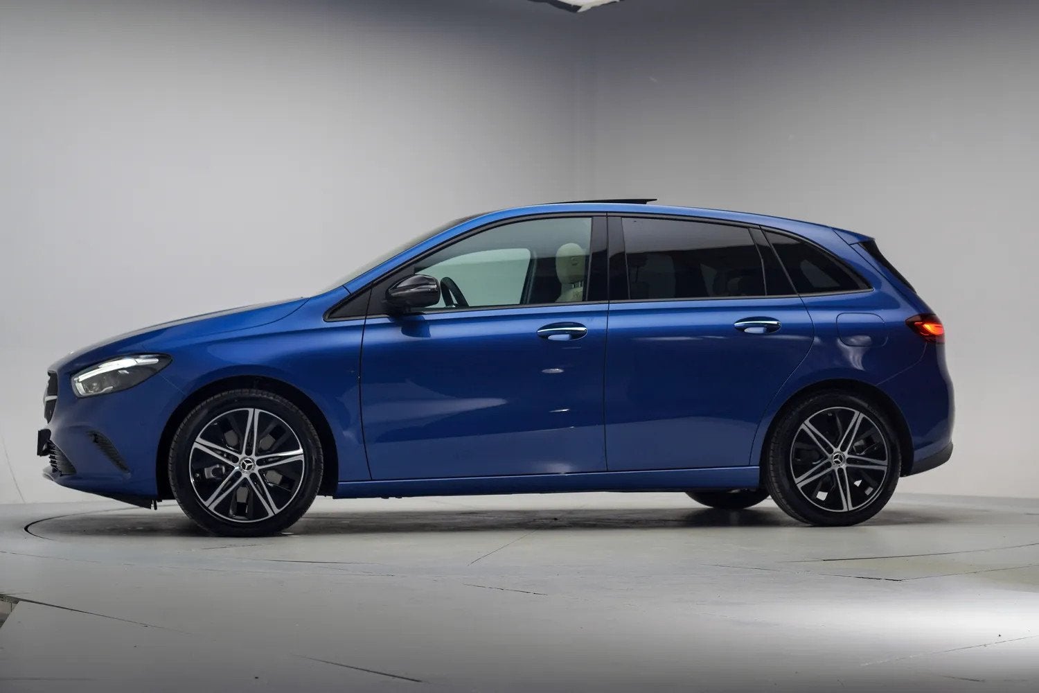 Mercedes-Benz B-Klasse 250 e Luxury Limited Aut. [ Panoramad, Automaat, Gebruikt, 4 cilinders, 163 pk