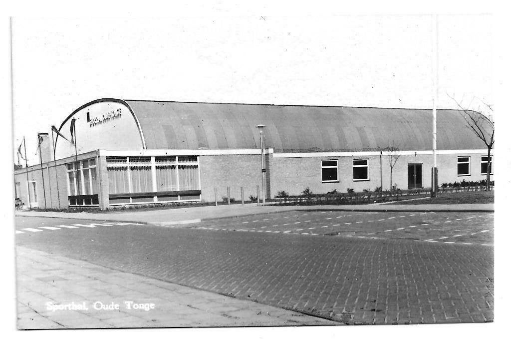 AK Oude-Tonge - Sporthal, Verzenden, 1960 tot 1980, Ongelopen, Zuid-Holland