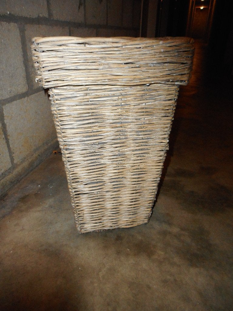 grote staande rieten bloembak, Overige materialen, Gebruikt, Minder dan 60 cm, Ophalen of Verzenden