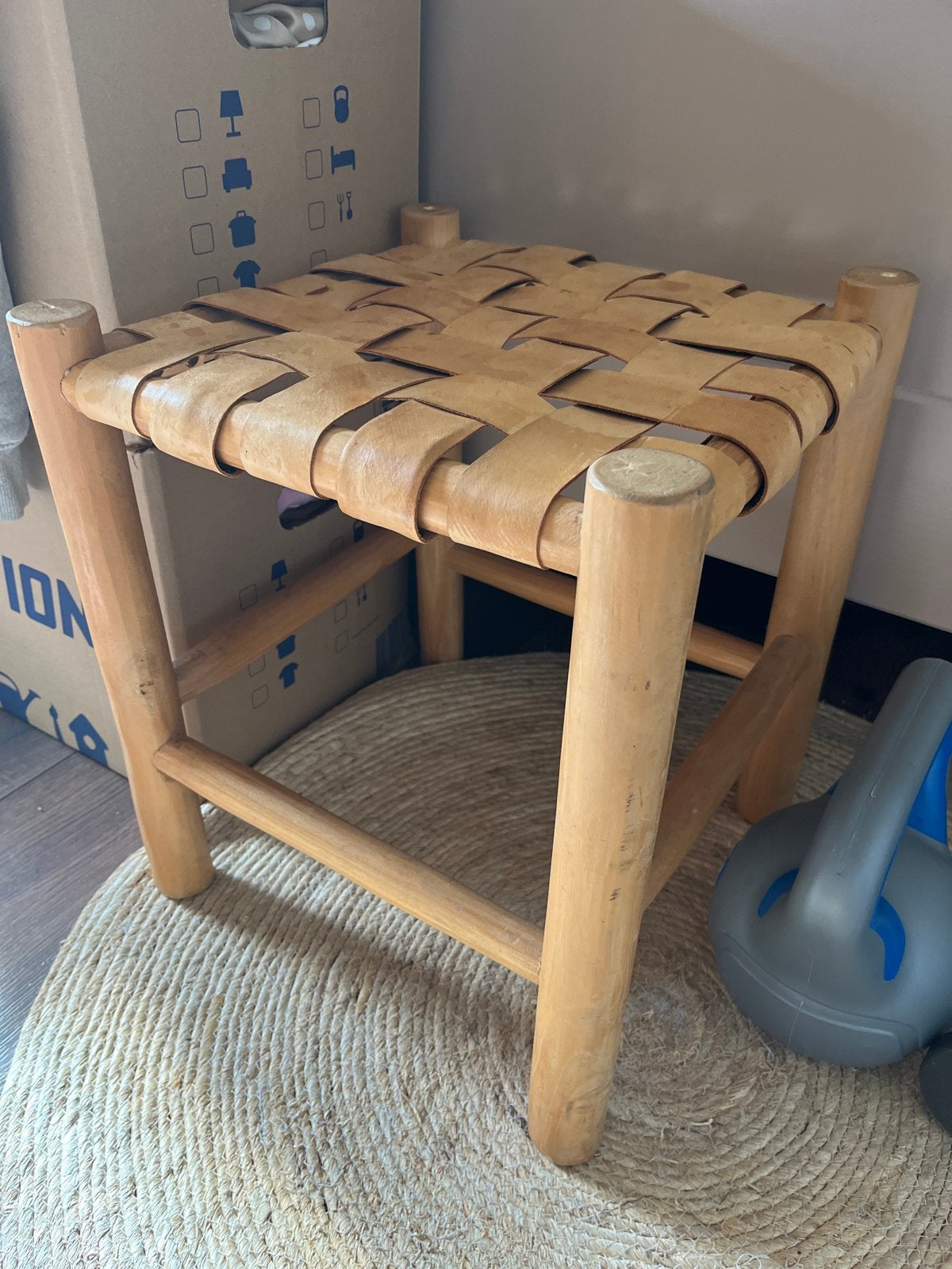 2 gratis krukjes met gevlochten zitting, Ophalen, Gebruikt, Hout