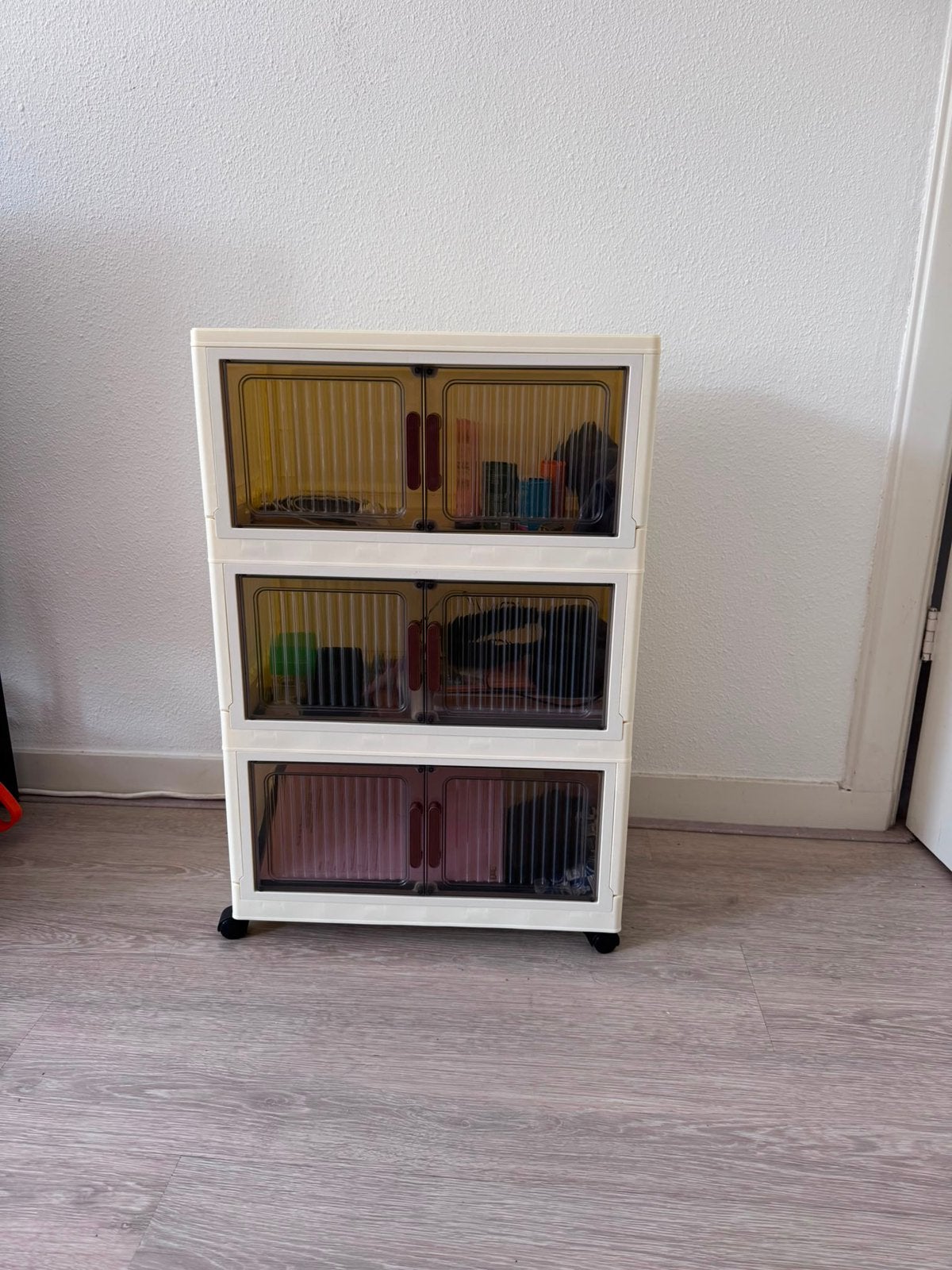Small cabinet, Kooi, Minder dan 75 cm, Zo goed als nieuw, Ophalen
