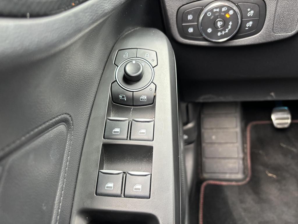 Ford Focus Wagon 1.0 EcoBoost Hybrid ST Line X, Auto's, Gebruikt, Euro 6, Origineel Nederlands, Handgeschakeld