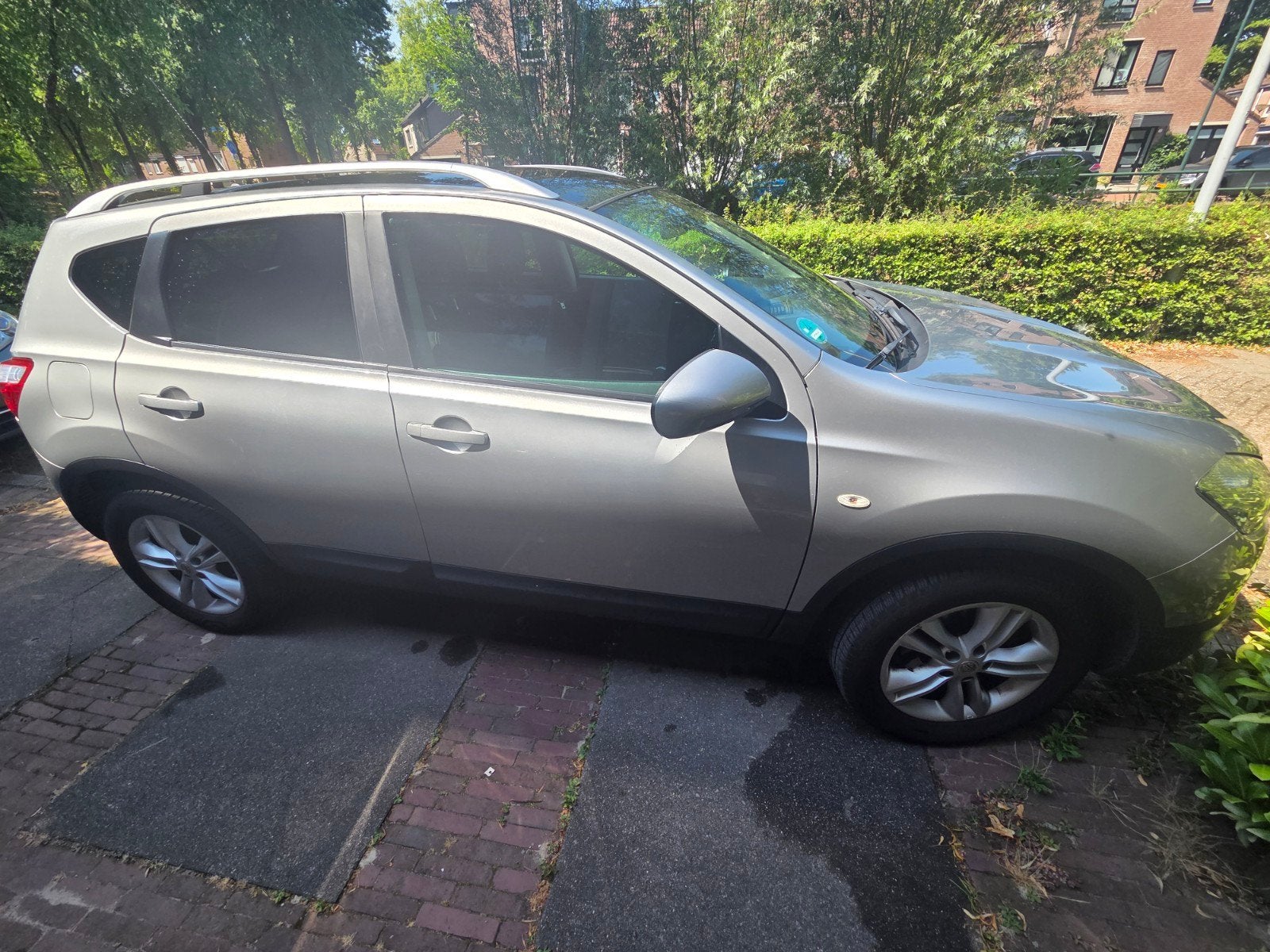 Nissan Qashqai 1.6 2WD 2010 Grijs, Auto's, Voorwielaandrijving, 15 km/l, 4 cilinders, 1210 kg
