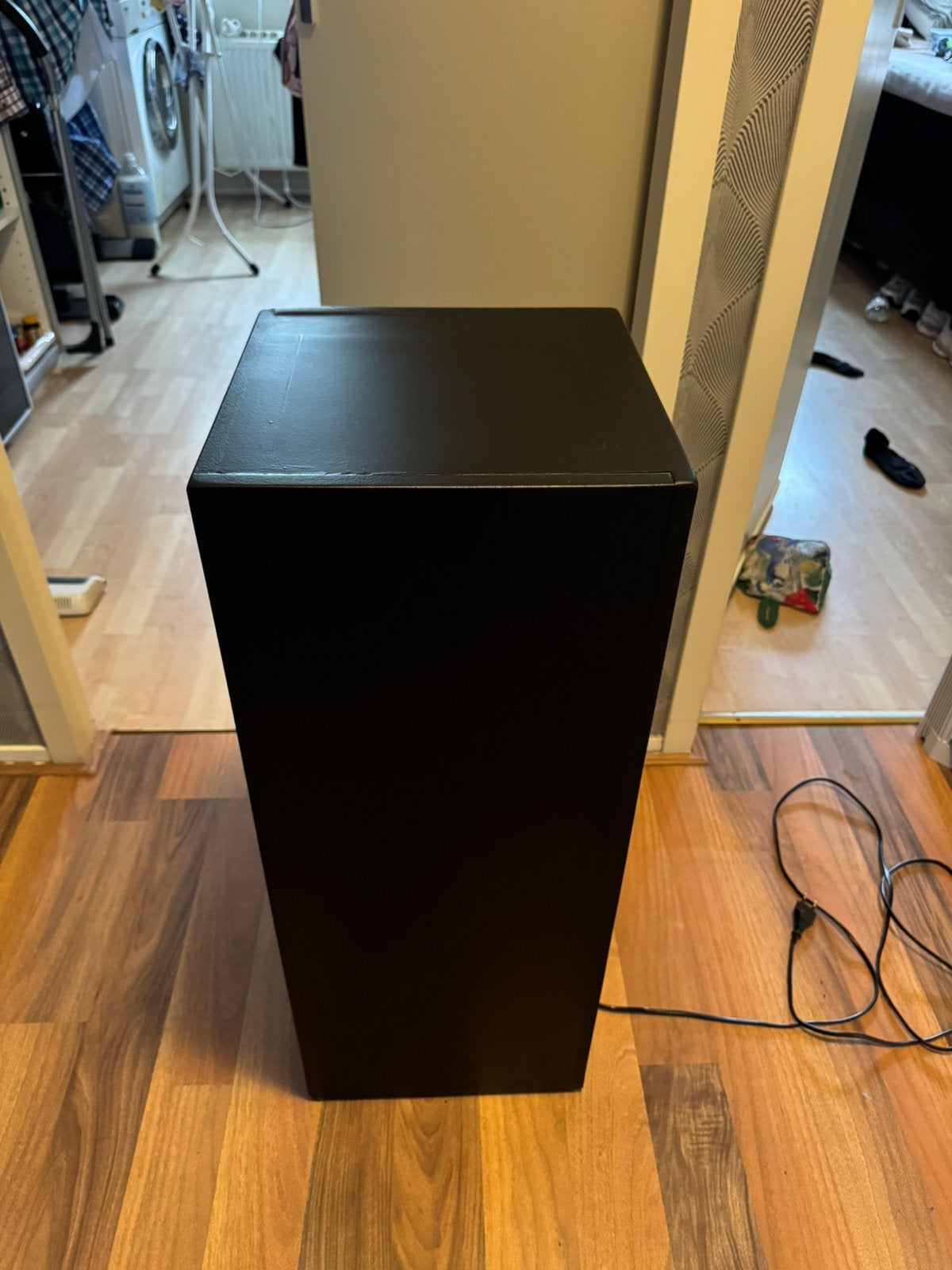 Zuil 80x30 zwart met stopcontact, Ophalen, Zo goed als nieuw