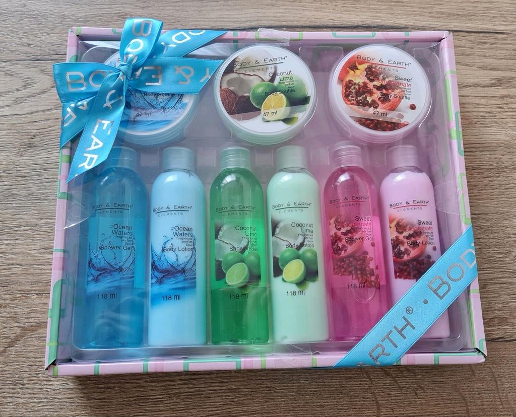Body & Earth Set - Nieuw, Ophalen of Verzenden, Nieuw, Bodylotion, Crème of Olie