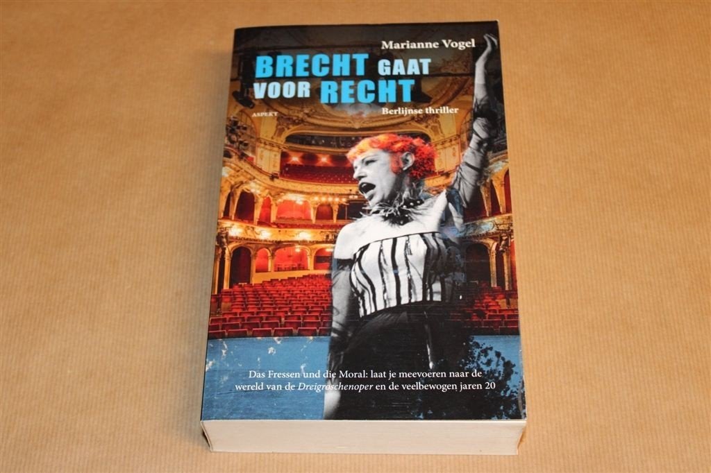 Brecht gaat voor Recht — Berlijnse Thriller — Gesigneerd, Ophalen of Verzenden, Gelezen
