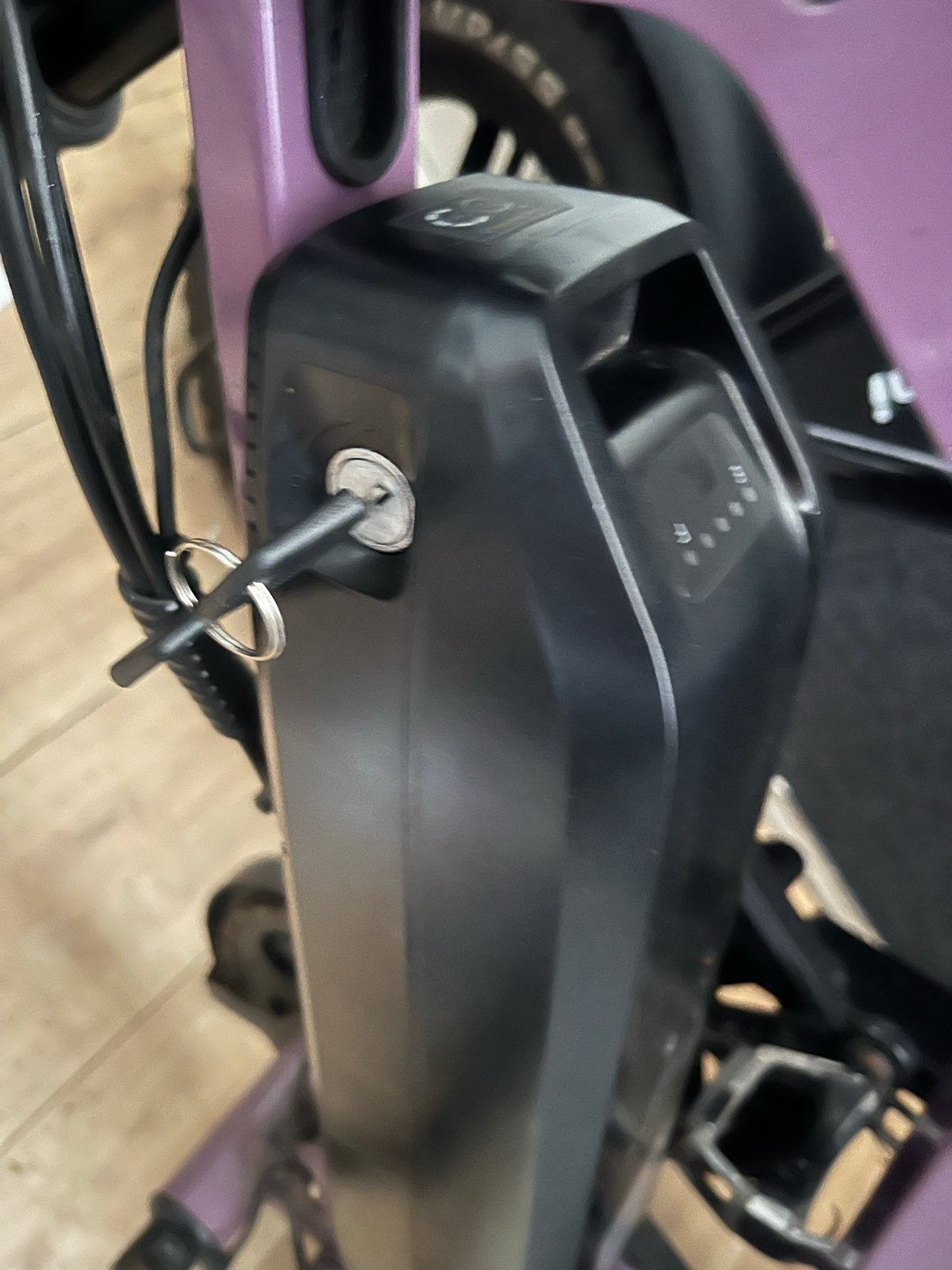 Mini fatbike v20 met alarm, oplader en sleutels, Fietsen en Brommers, Elektrische fietsen, Overige merken, Gebruikt, Ophalen of Verzenden