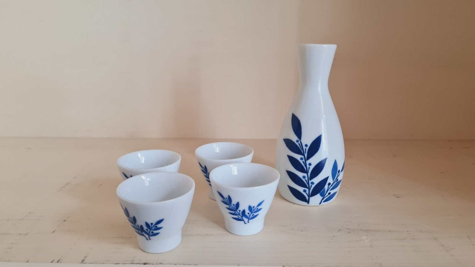 Set van 4 Japanse sake kopjes en karaf - Gekkeikan Sake, Ophalen of Verzenden
