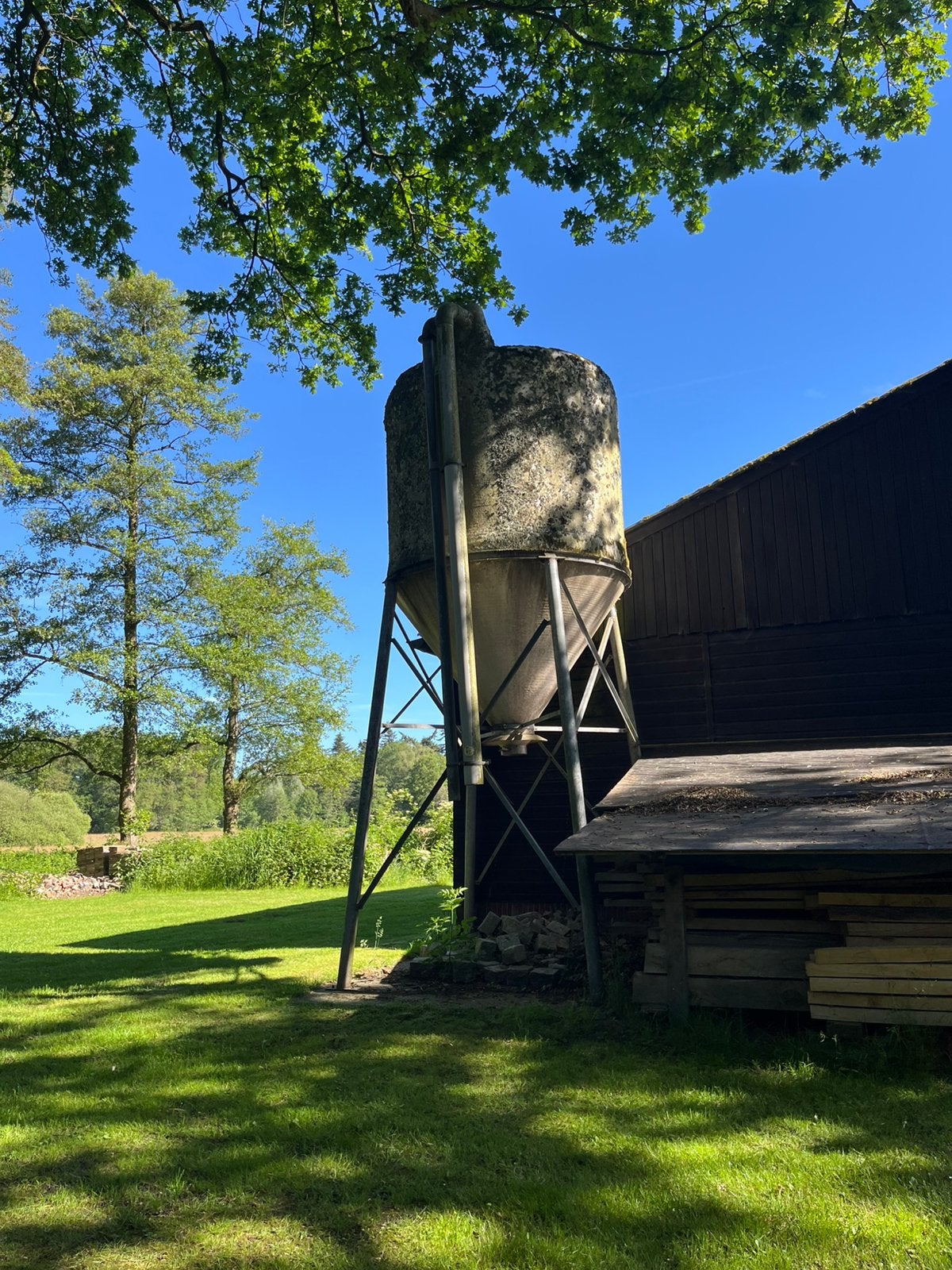 Verkocht. Kleine Silo