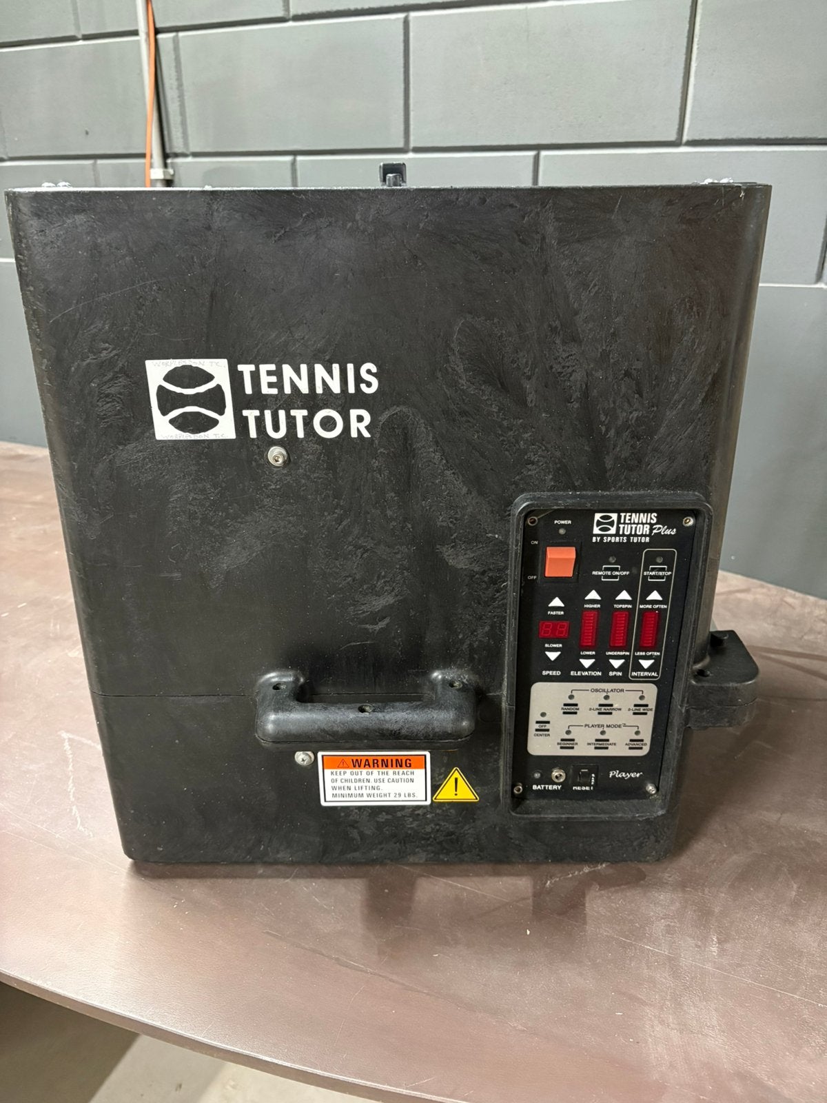 Tennis Tutor Plus Player tennisbalmachine werkt perfect zga, Overige typen, Ophalen of Verzenden, Zo goed als nieuw, L2