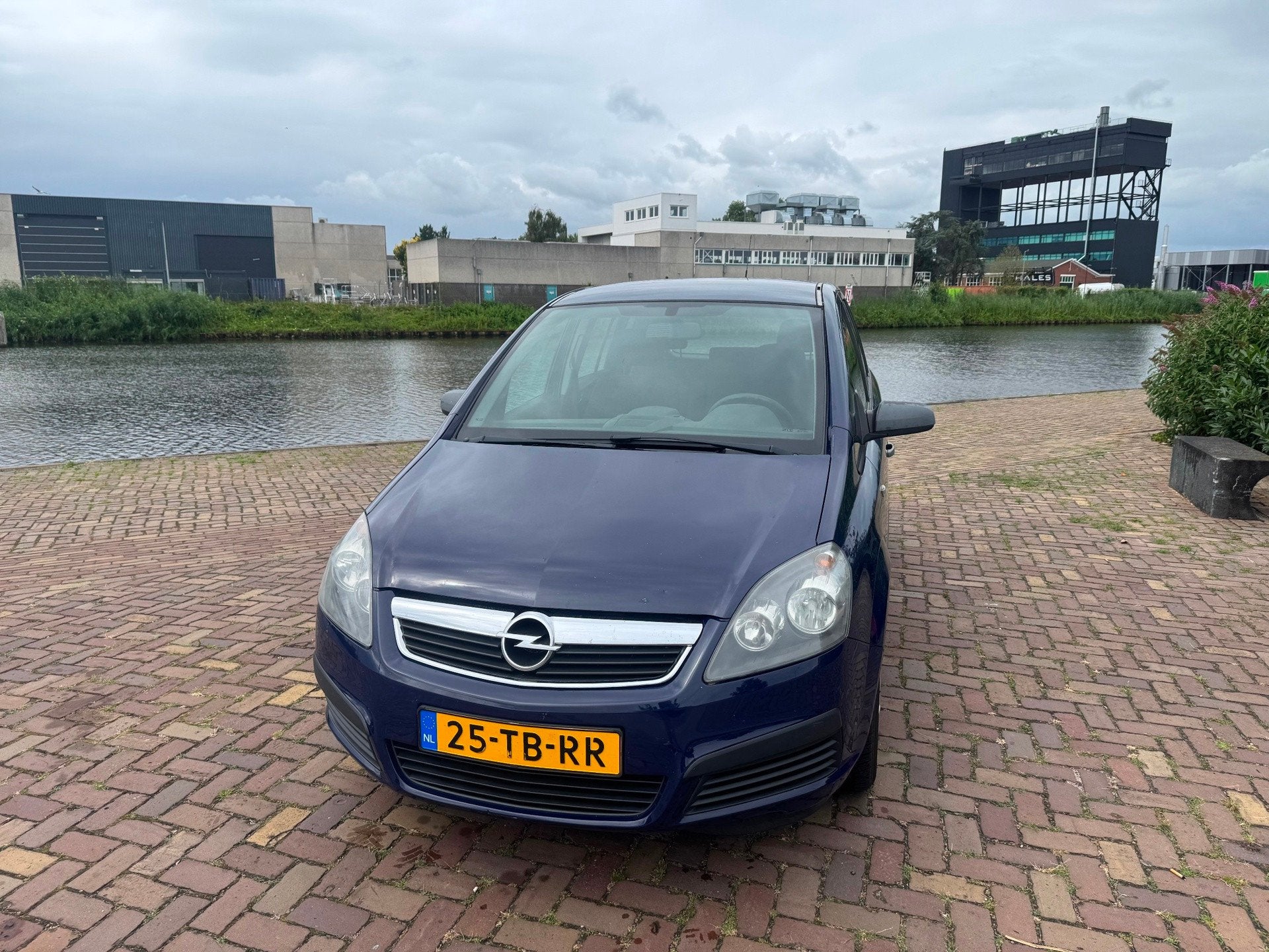 Opel Zafira 1.6 Business, Auto's, Opel, Voorwielaandrijving, Gebruikt, 4 cilinders, Blauw