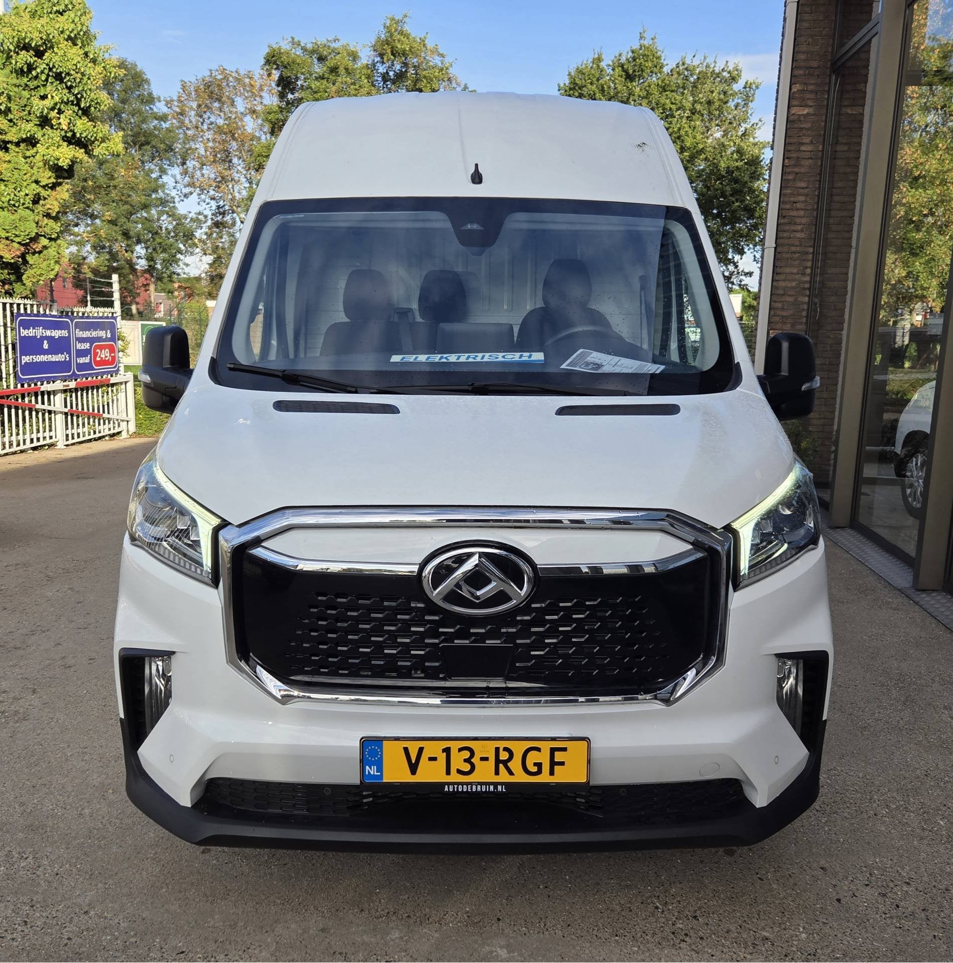 Maxus eDeliver 9 L3H3 72 kWh Airco Achteruitrijcamera PDC St, Auto's, Stof, Zwart, Maxus, Wit