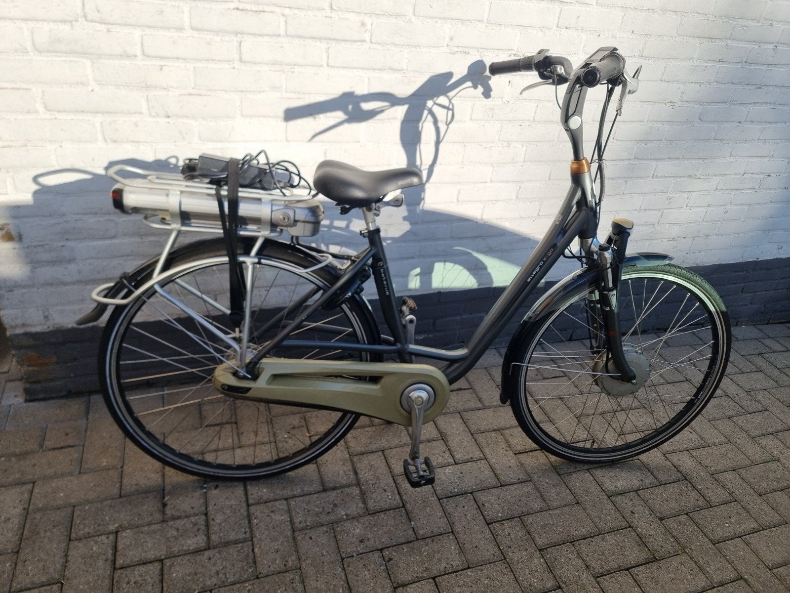 batavus allegro e go

rijd nog super goed alles werkt naar b, Ophalen, Gebruikt, Batavus
