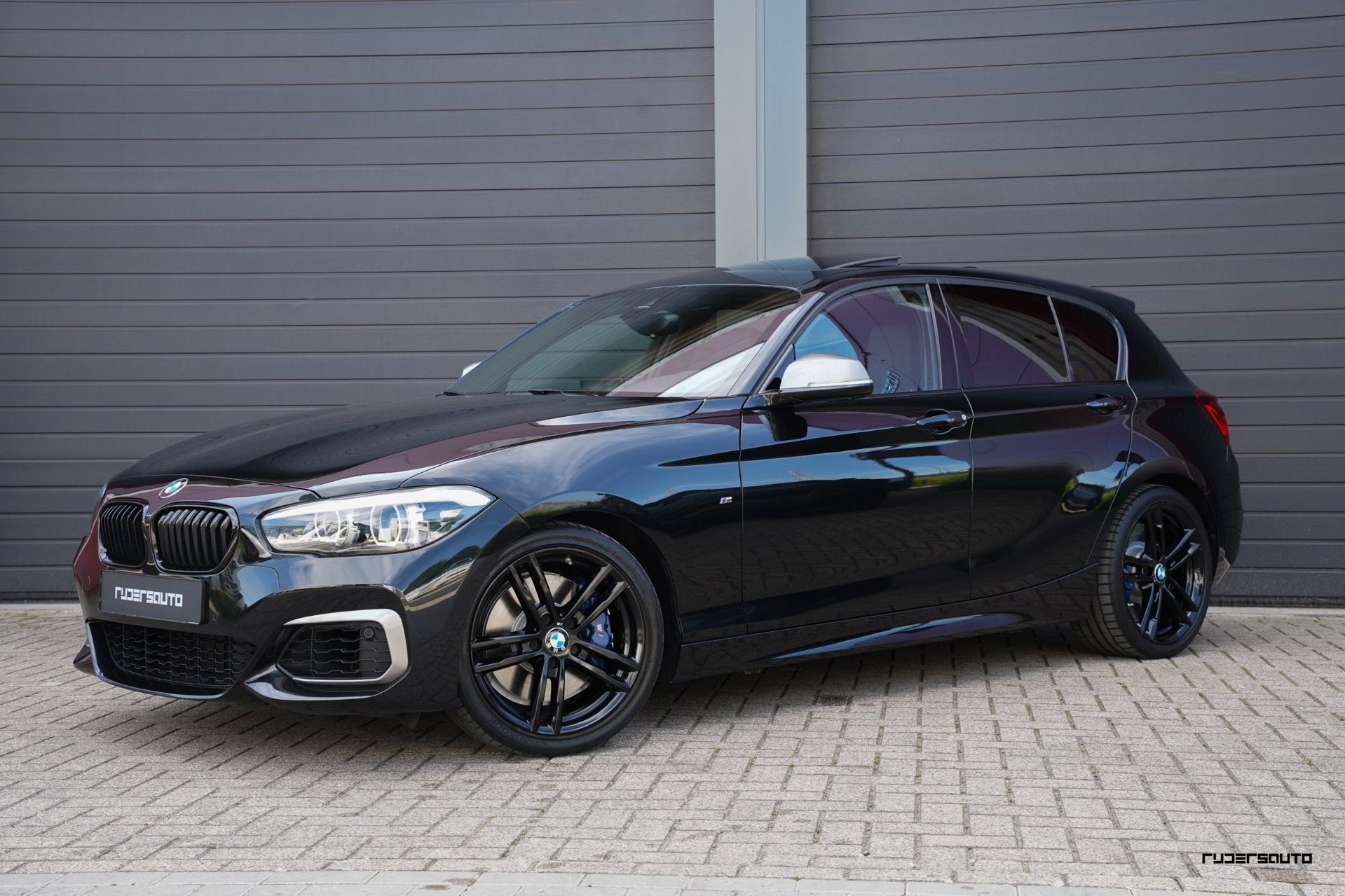 BMW 1-serie M140i LCI2 | Schuifdak | Navi Pro | Stuurverwarm, Auto's, BMW, Achterwielaandrijving, Gebruikt, Bedrijf, 2998 cc