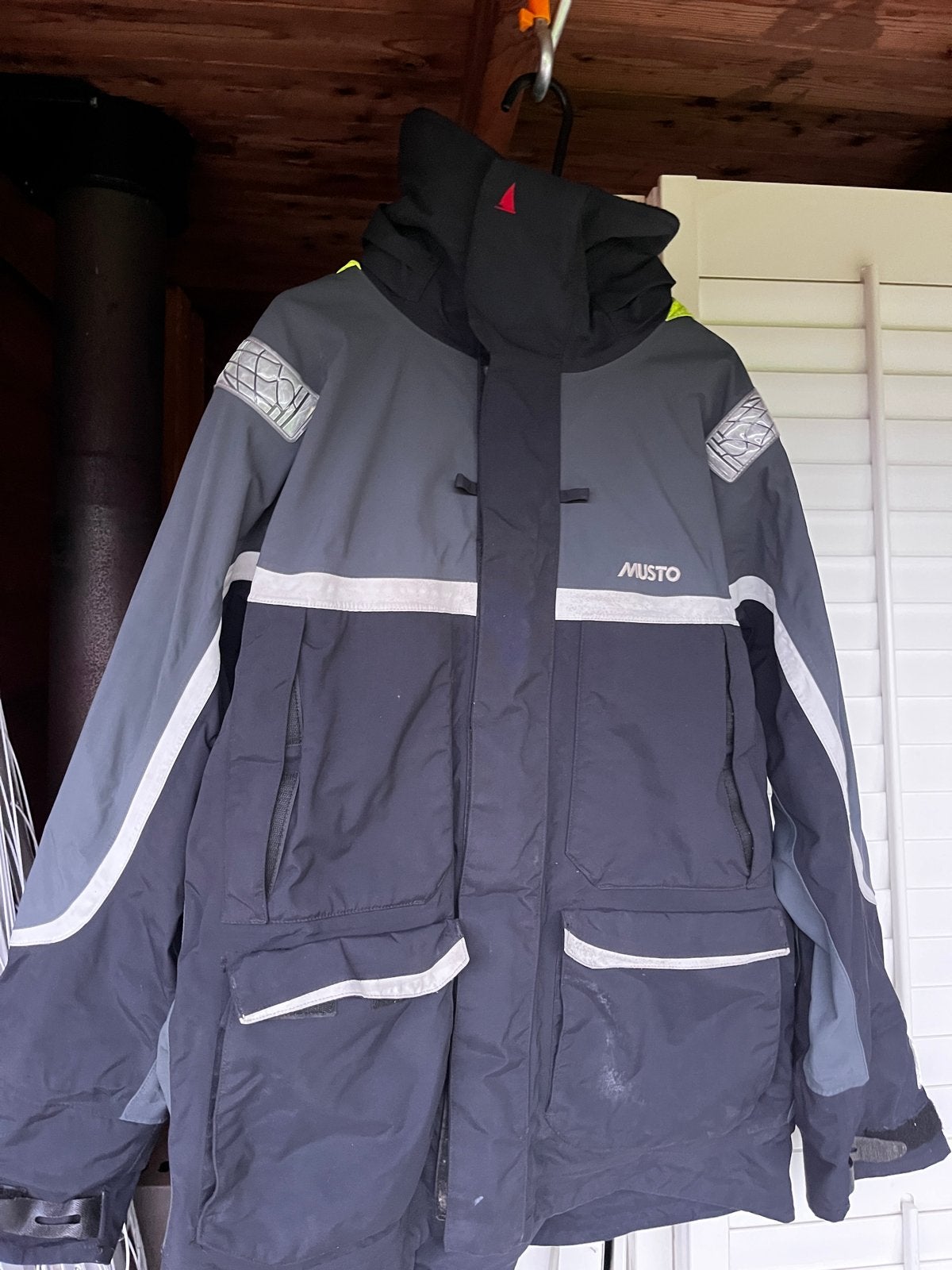 Musto BR2 Zeilpak - Zeer goede staat, capuchon licht verweer, Watersport en Boten, Ophalen of Verzenden, Zo goed als nieuw, Dame of Heer