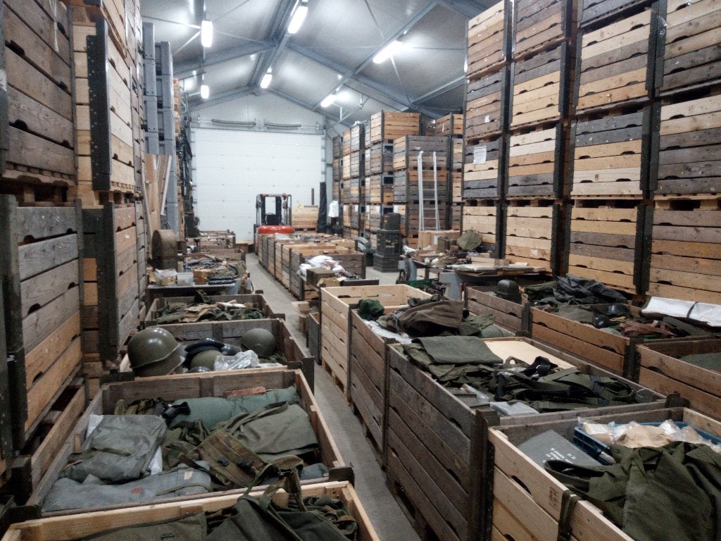 Grote collectie leger spullen te koop legerdump Outdoor army, Ophalen of Verzenden, Landmacht, Nederland