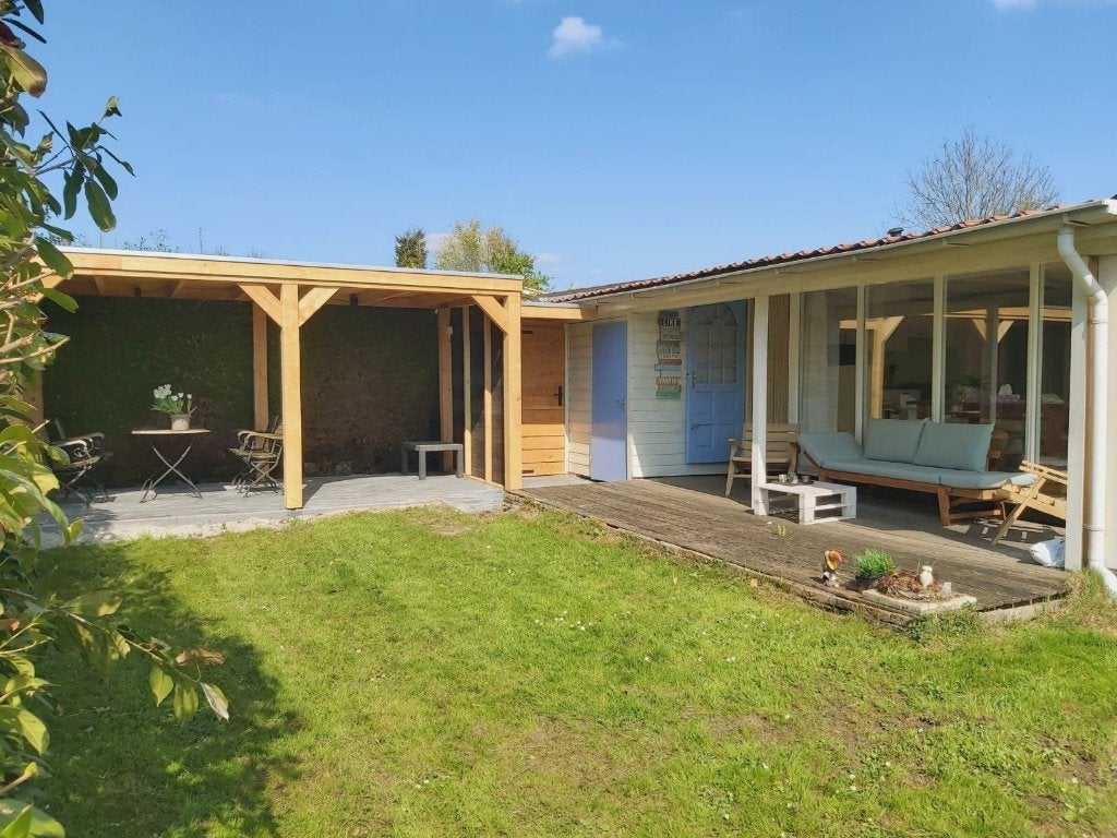 vakantiehuis Lemmer each te huur (tijdelijk), Huisdier toegestaan, Aan meer of rivier, 2 slaapkamers, 3 personen