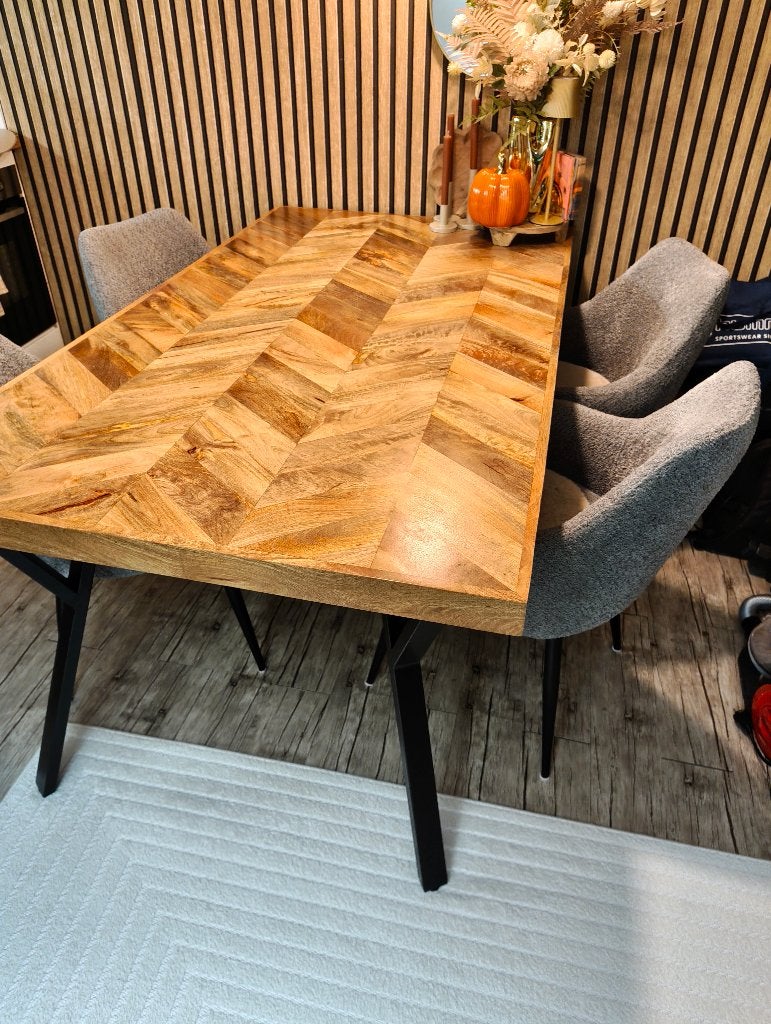 Houten eettafel 180  100 cm met 4 gestoffeerde stoelen, Ophalen, Gebruikt, 100 tot 150 cm, Vijf personen of meer