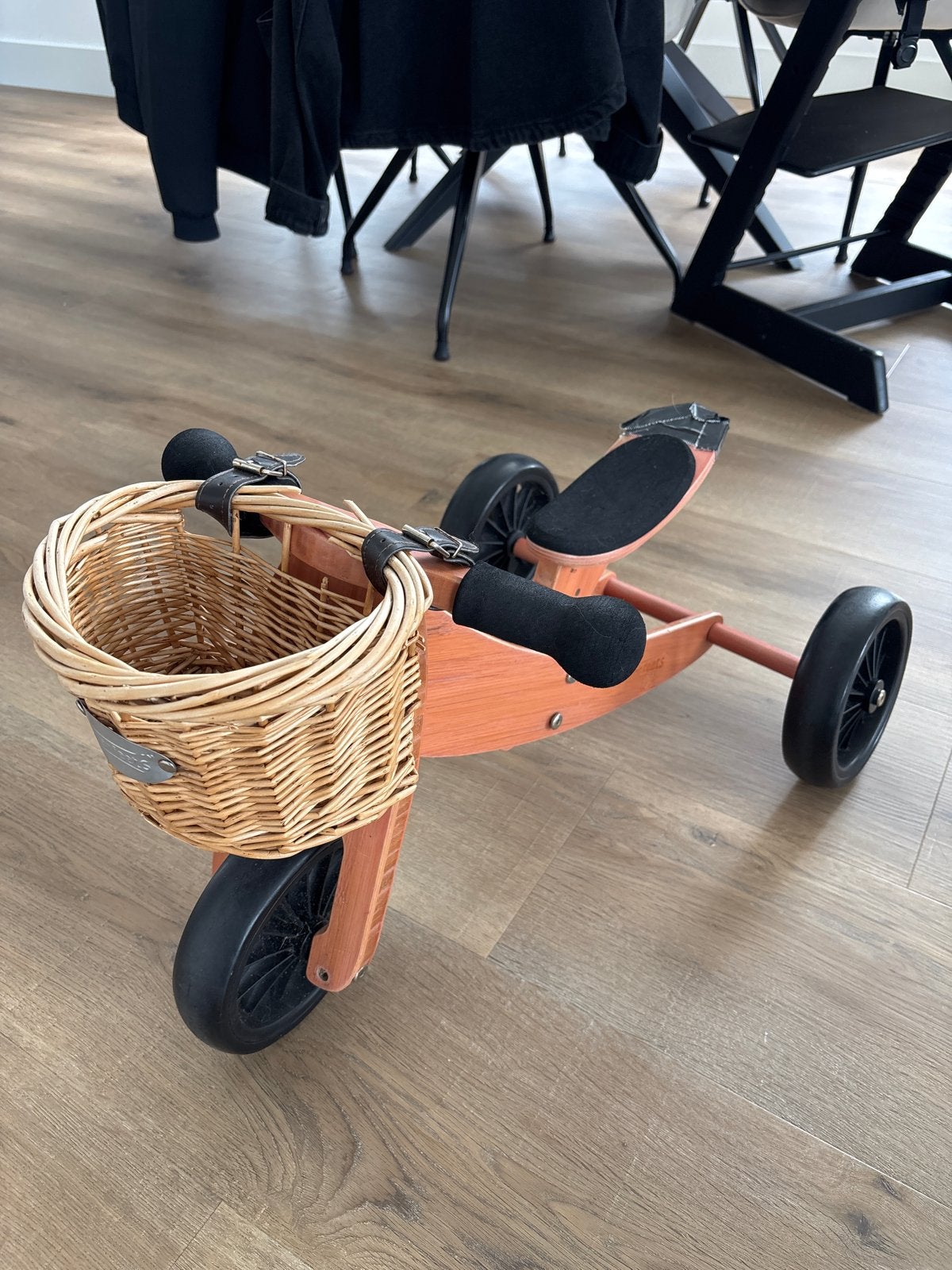Houten loopfietsje met mandje - Kinderrfeets, Ophalen of Verzenden, Gebruikt