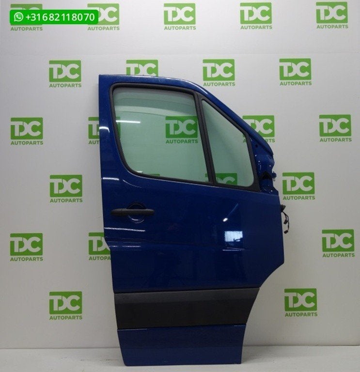 Mercedes Sprinter W906 (06-18) Voorportier rechts blauw, Auto-onderdelen, Gebruikt, Deur, Mercedes-Benz, Ophalen of Verzenden
