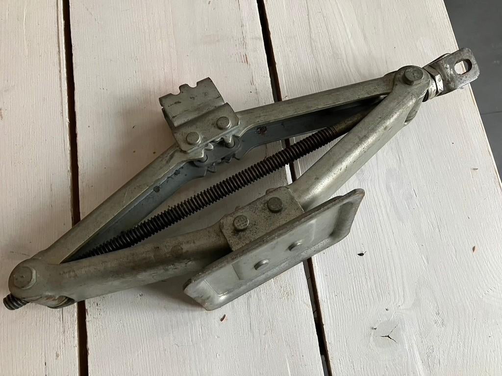 Nissan krik , Auto diversen, Ophalen of Verzenden, Gebruikt, Manueel, Schaarkrik