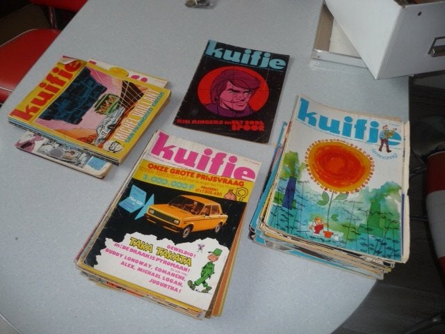 partij kuifjes, Meerdere stripboeken, Ophalen of Verzenden, Gelezen