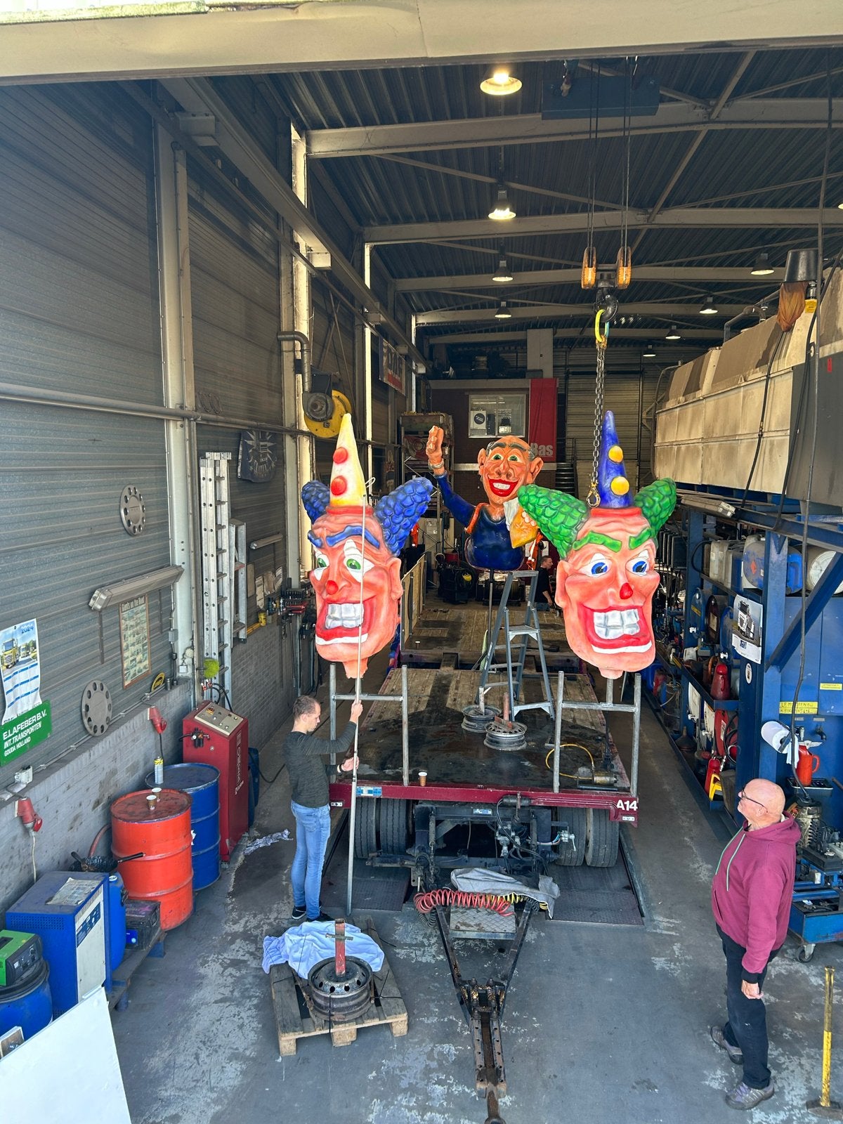 Carnavalswagen decoratie: Grote koppen en figuur, Ophalen of Verzenden, Gebruikt, Versiering, Carnaval
