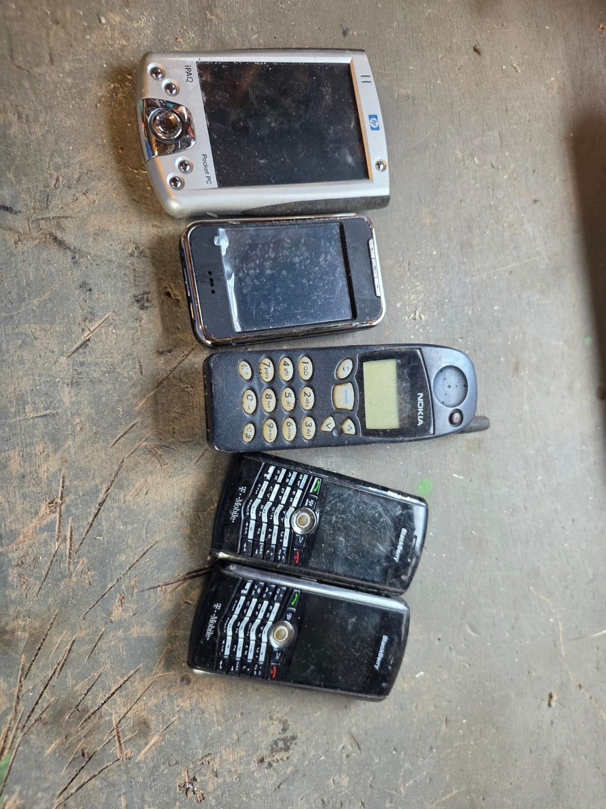 Oude telefoons en PDA's - Nokia, BlackBerry, HP iPAQ, Telecommunicatie, Mobiele telefoons | Overige merken, Niet werkend, Zonder abonnement