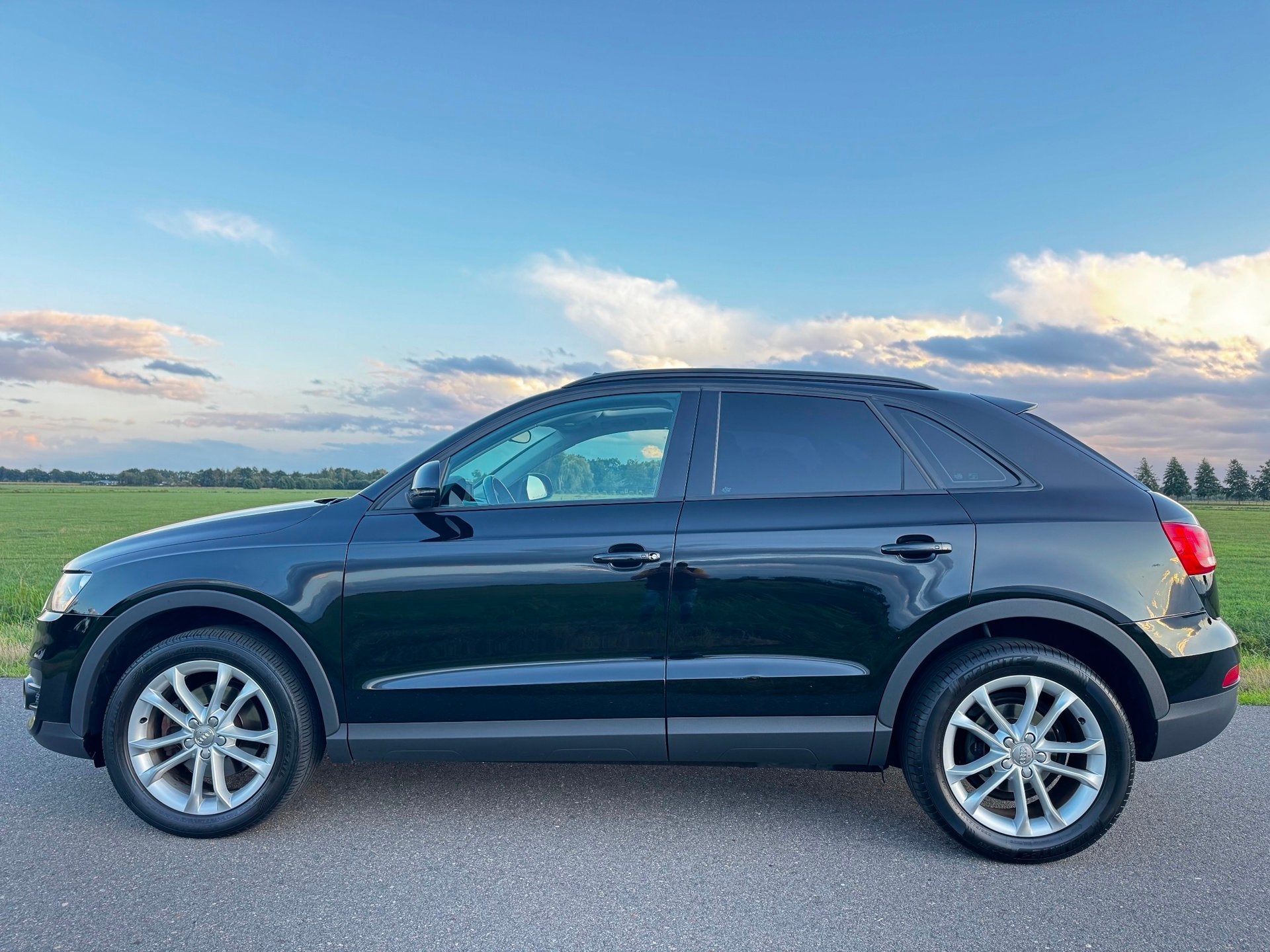 Audi Q3 2.0 TFSI quattro Pro Line|6BAK|PANO|NAVI|PDC|LEDER|S, Auto's, Keurmerk '100% Onderhouden', 4 cilinders, 1984 cc, Zwart