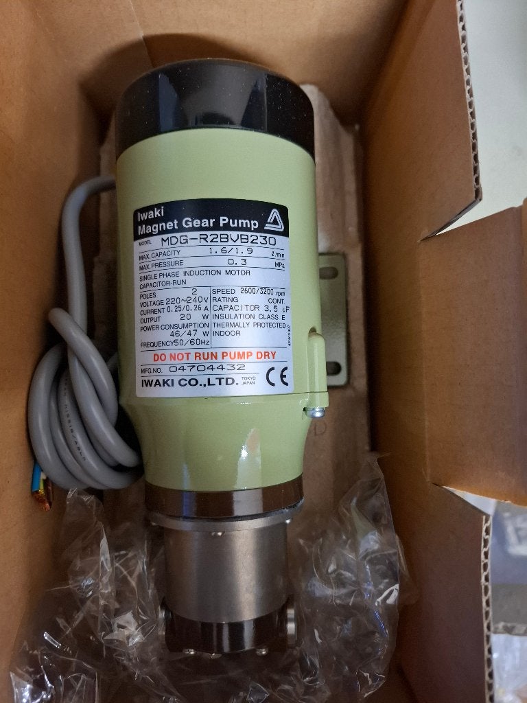 Iwaki Magnet Gear pump model MDG-R2BVB230 (nieuw in doos), Ophalen of Verzenden, Nieuw, Elektrisch, Overige typen