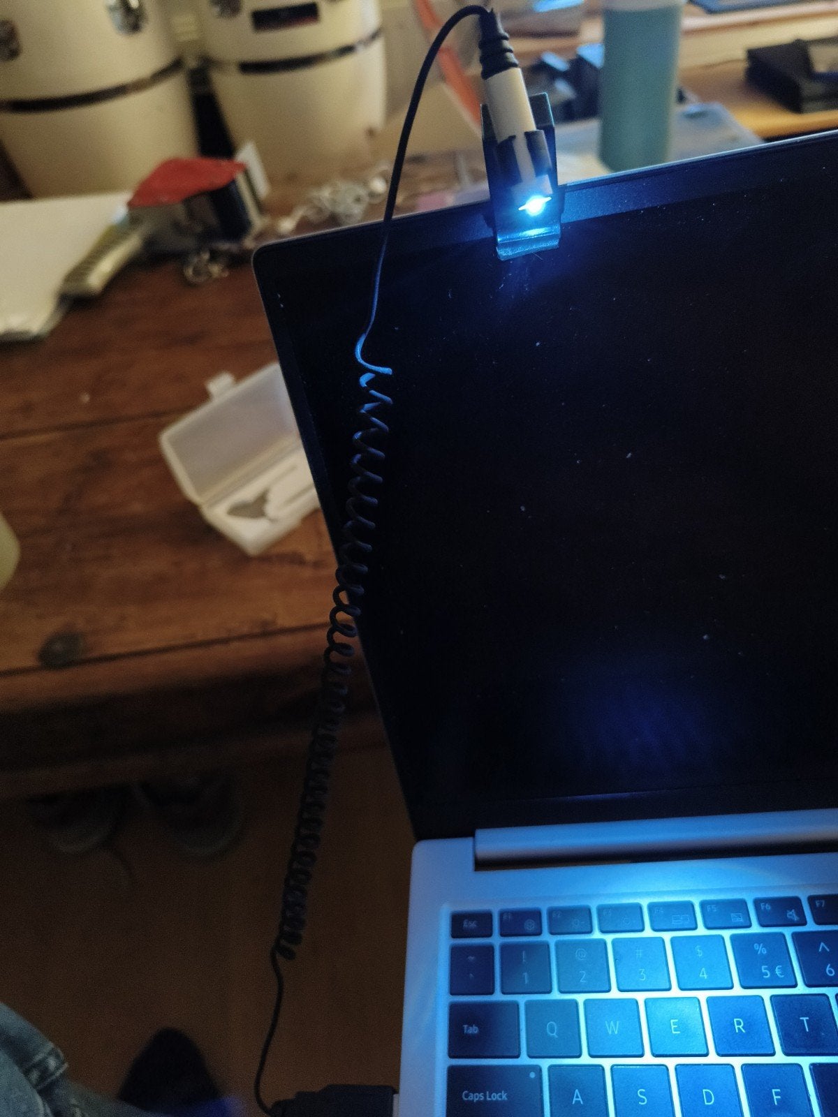 USB-leeslampje met klem en gereedschapsetje, Ophalen of Verzenden, Gebruikt