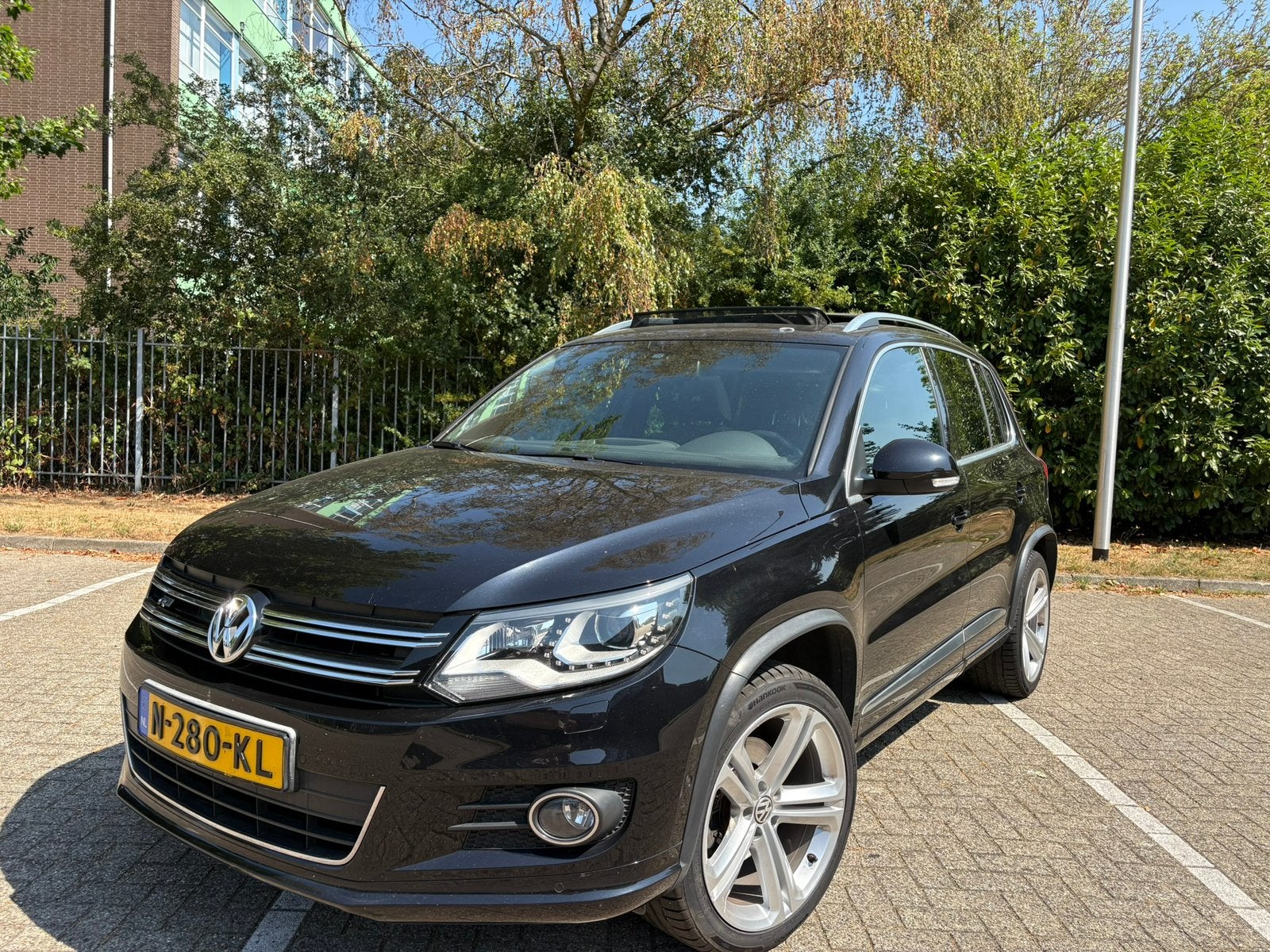 Volkswagen Tiguan 1.4 TSI R-Line Xenon/Led 2012 Zwart, Auto's, Voorwielaandrijving, 15 km/l, 1800 kg, 4 cilinders
