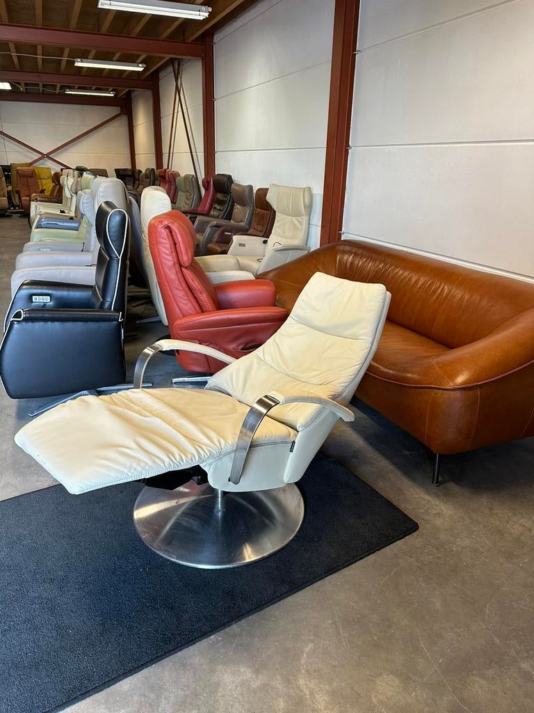 Relaxfauteuil , wit leren design relax fauteuil Humberto, Huis en Inrichting, Fauteuils, Zo goed als nieuw, Leer, 75 tot 100 cm