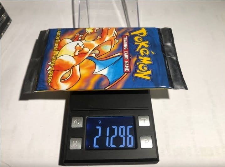 Pokémon Trading Card Game Booster Pack - Charizard, Ophalen of Verzenden, Nieuw, Booster