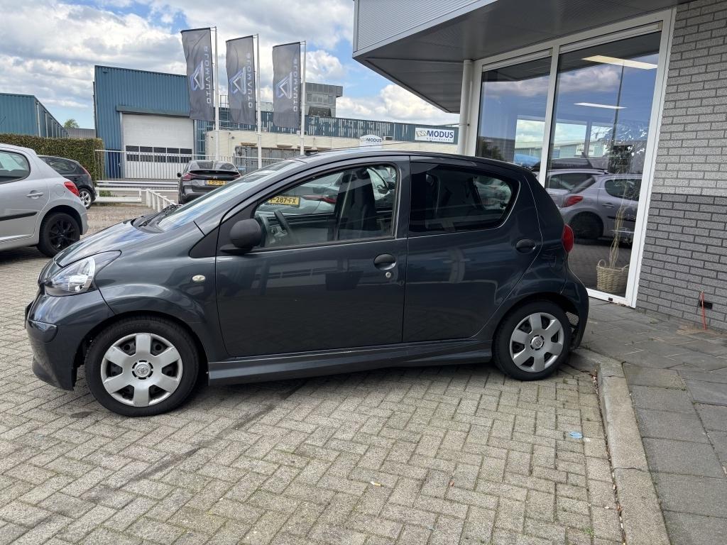 Toyota Aygo 1.0-12V (bj 2007), Gebruikt, 4 stoelen, 68 pk, Origineel Nederlands