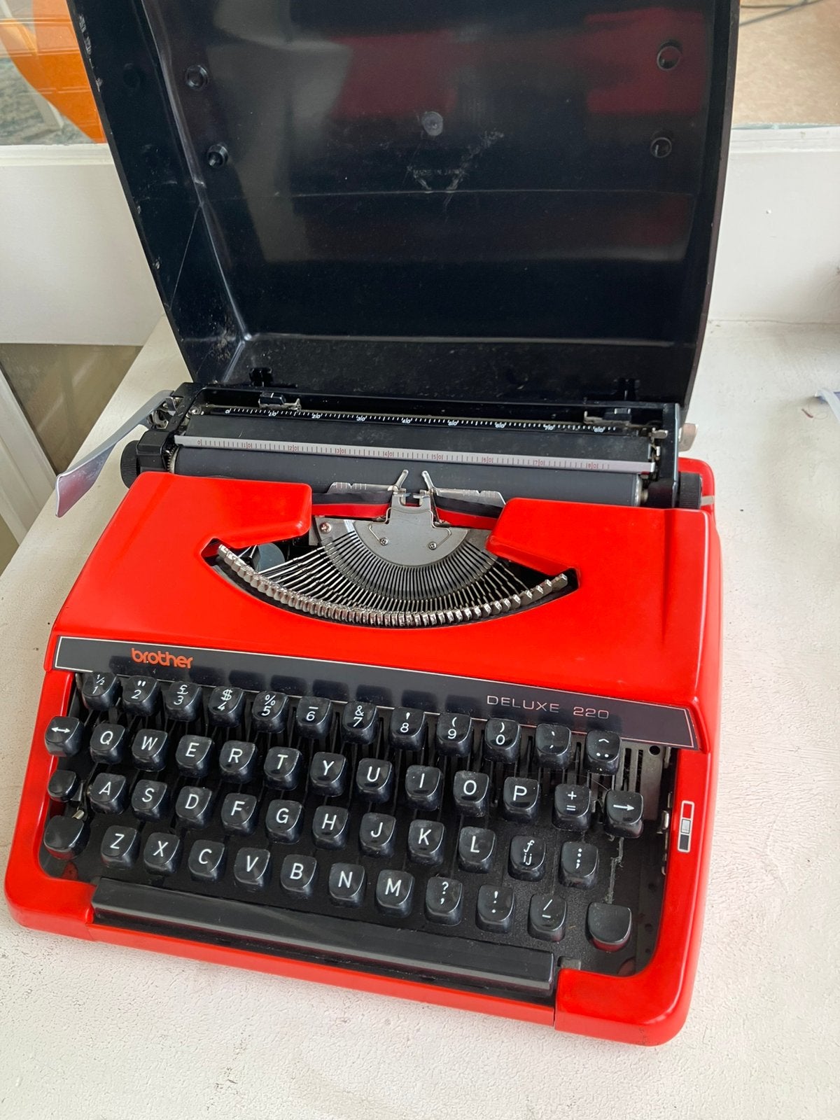 Vintage  typemachine Brother de luxe 220. Jaren 70, Diversen, Typemachines, Ophalen, Zo goed als nieuw