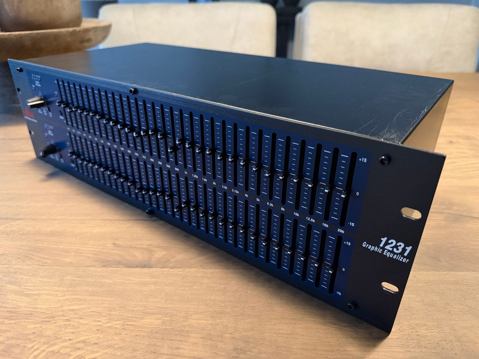 DBX 1231 Grafische Equalizer - Nieuw, Ophalen of Verzenden, Nieuw, 20 kanalen of meer