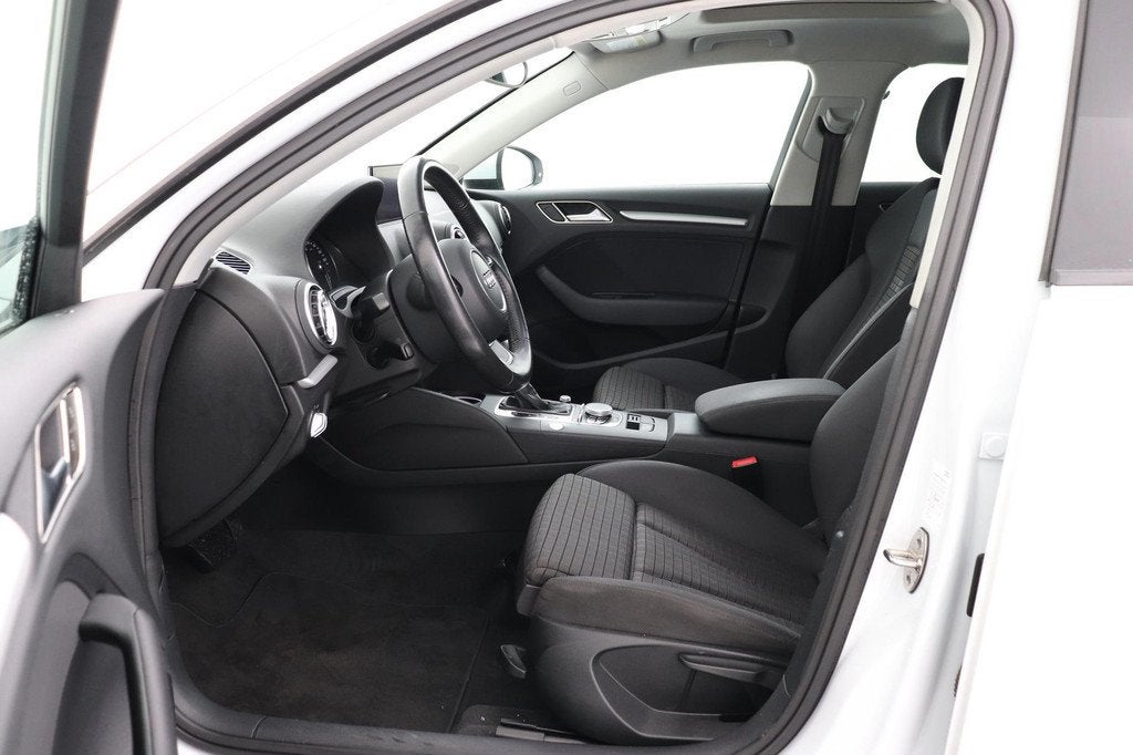 Audi A3 Sportback 1.4 e-tron PHEV Ambition Pro Line plus | P, Auto's, 8 kWh, Stof, Gebruikt, 150 pk