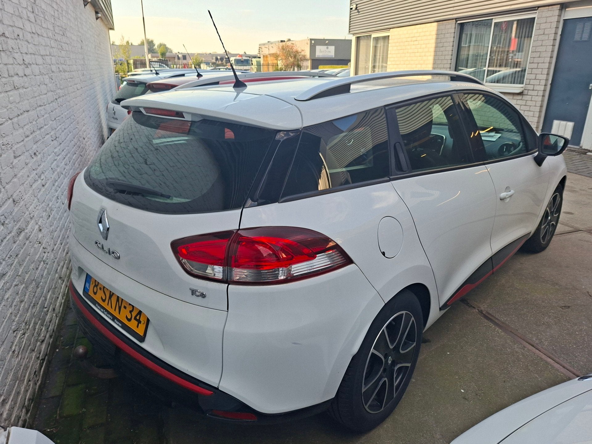 Renault Clio Estate 0.9 TCe Expression Distributie defect, Auto's, Voorwielaandrijving, Stof, Zwart, Wit