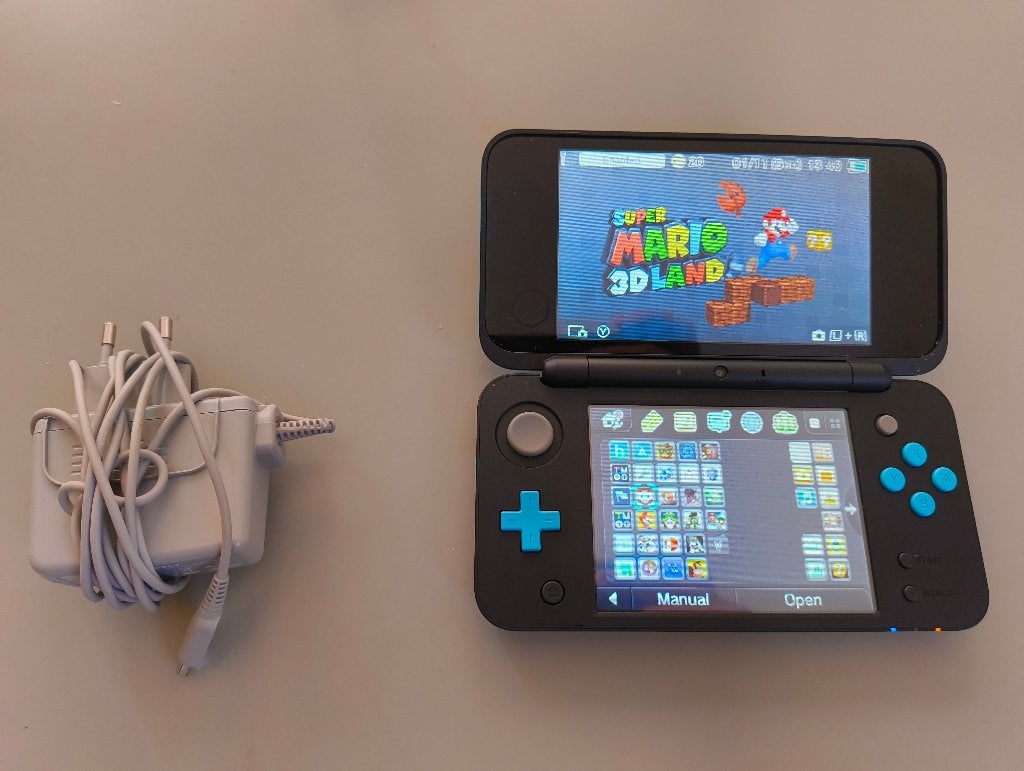Nintendo 2DS XL, Spelcomputers en Games, Spelcomputers | Nintendo 2DS en 3DS, Ophalen of Verzenden, Zo goed als nieuw, Blauw, 2DS