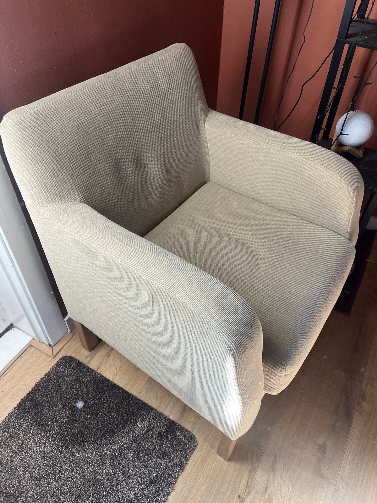 Comfortabele fauteuil - Beige stof, Ophalen, Gebruikt, Hout, 75 tot 100 cm