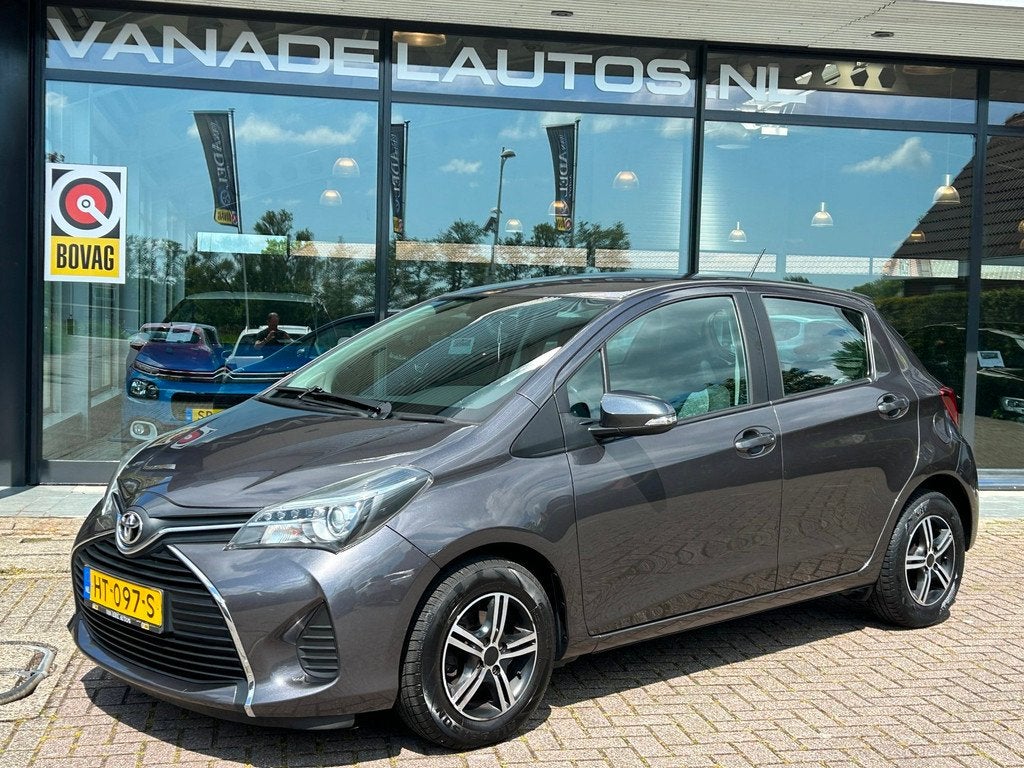 Toyota Yaris 1.0 VVT-i Aspiration 5Drs Airco Camera LM-Velge, Auto's, Toyota, Voorwielaandrijving, Stof, 730 kg, Origineel Nederlands