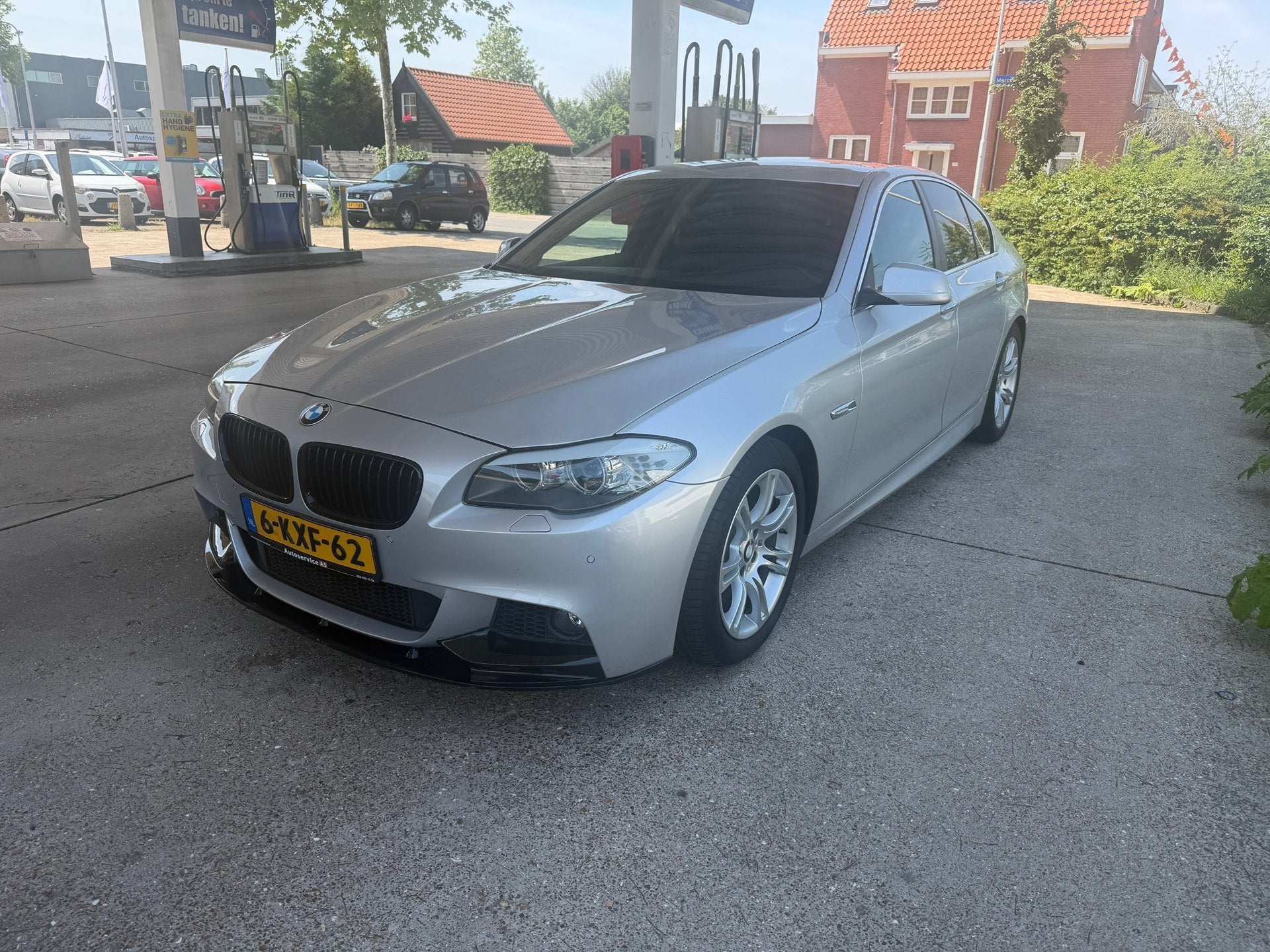 BMW 5-serie 520i AUTOMAAT-NAVI-WEINIG KM, Auto's, Automaat, Euro 5, Achterwielaandrijving, Gebruikt