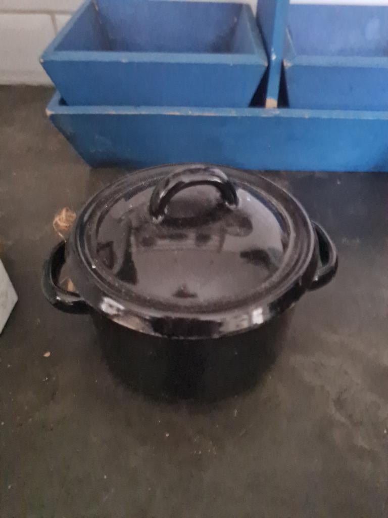 Klein zwart emaille pannetje, Ophalen of Verzenden