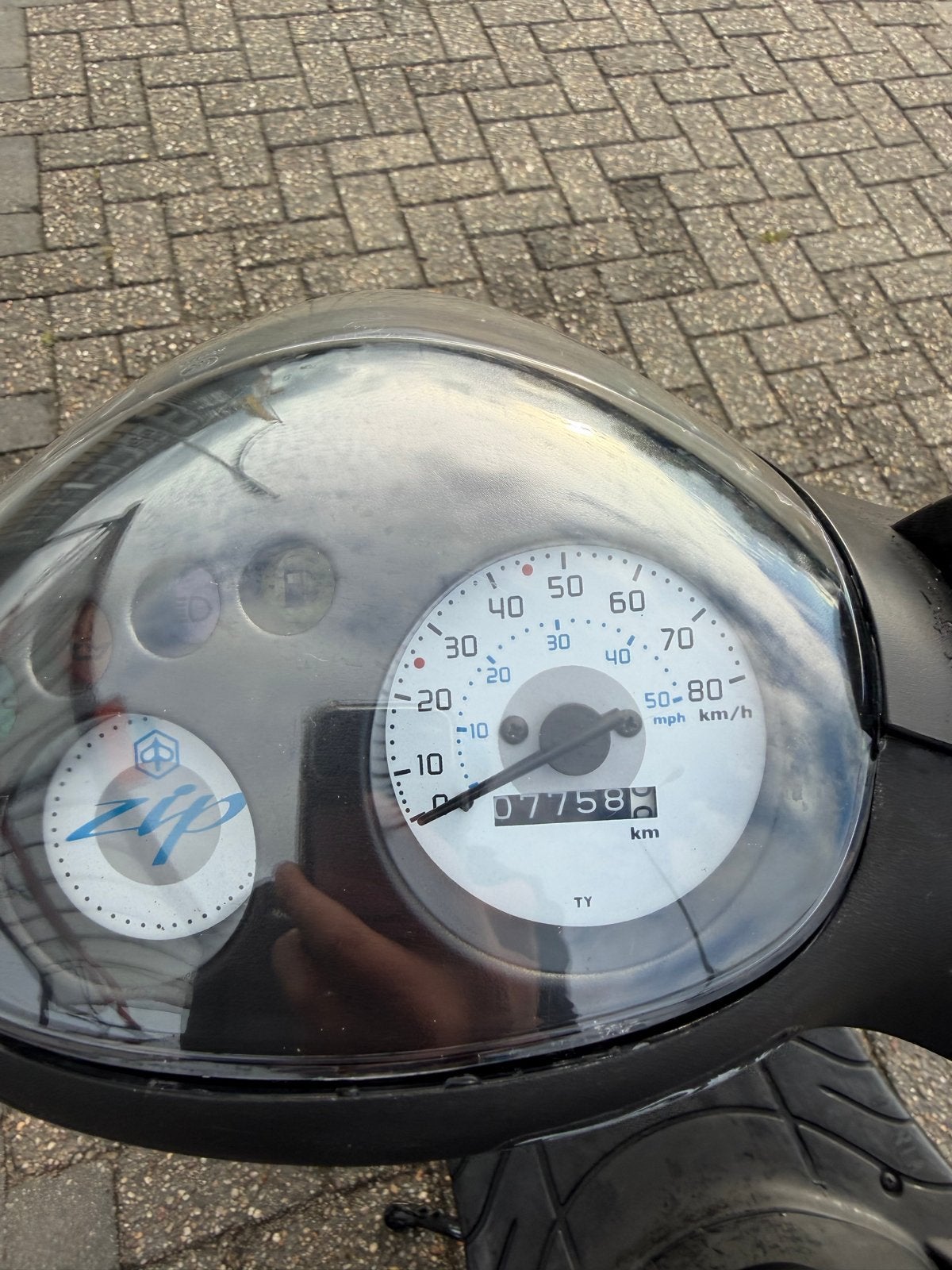 Foto 7 van Piaggio Zip 2takt geel kenteken