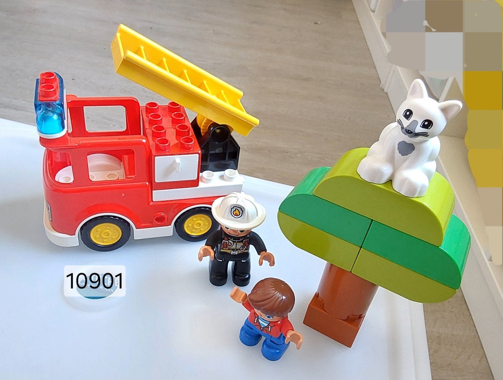 Lego Duplo Brandweerwagen met brandweerman en kat🦋, City, Ophalen of Verzenden, Zo goed als nieuw, Duplo